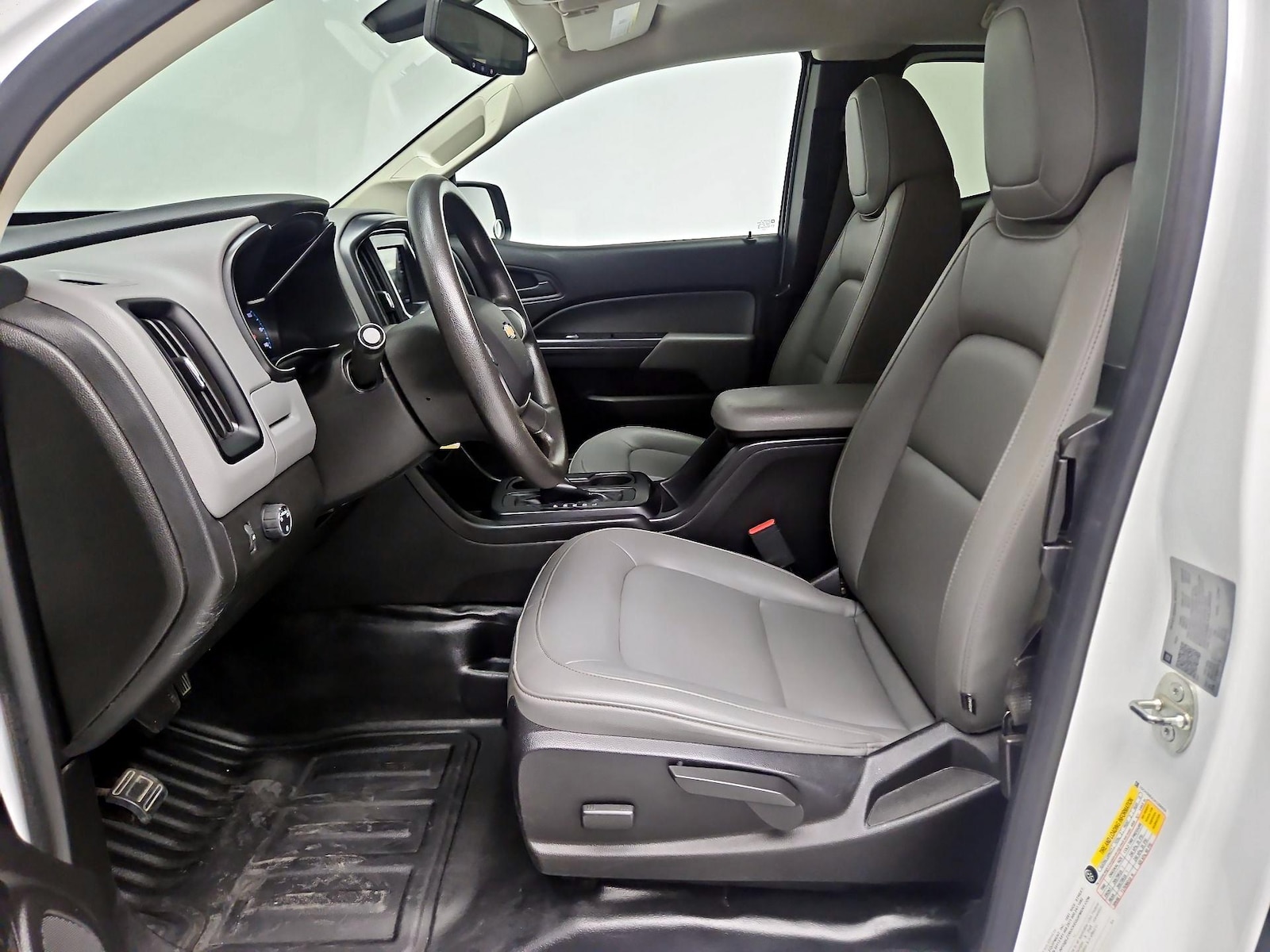 Power Seat(s) & Side Airbags