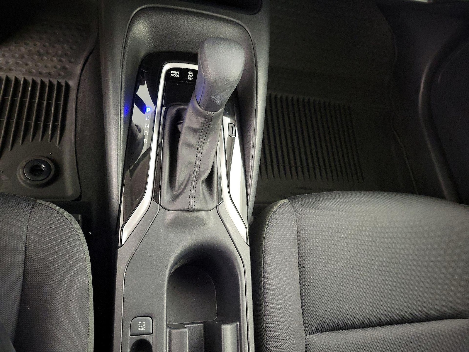 2024 Toyota Corolla LE - Photo 9