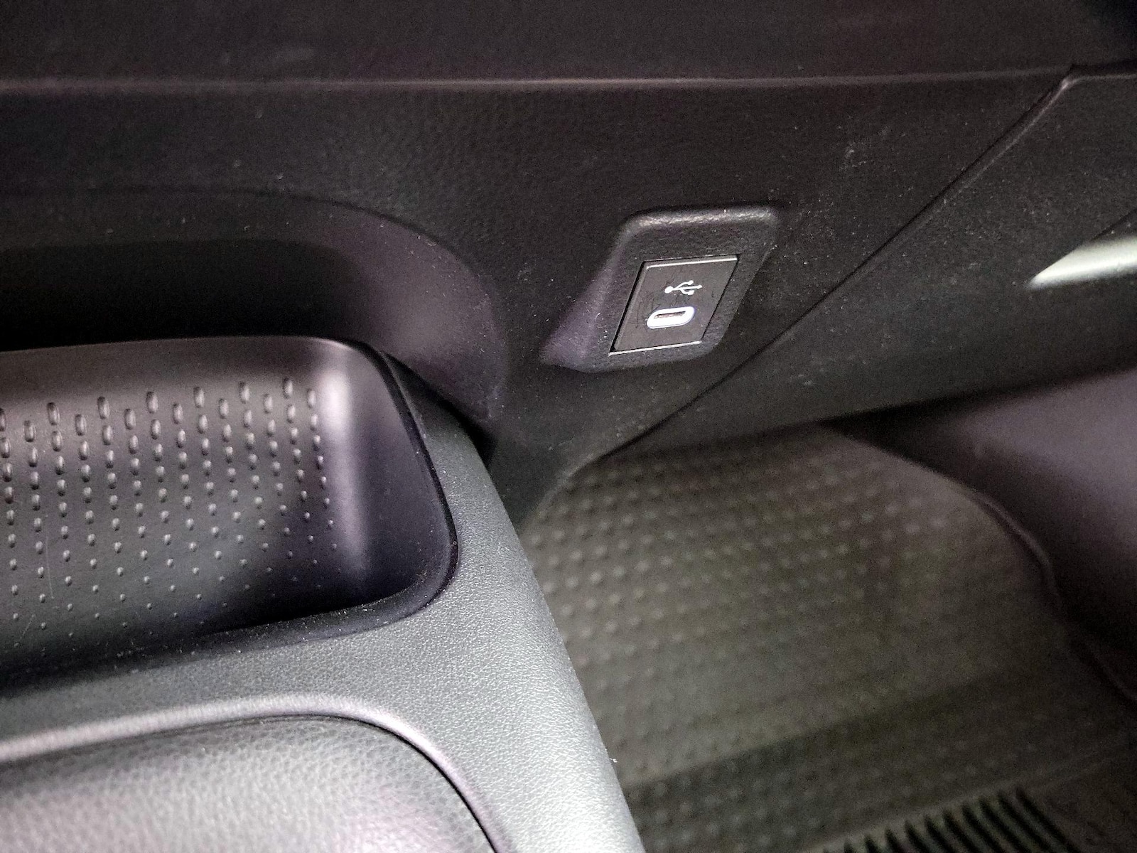 2024 Toyota Corolla LE - Photo 10