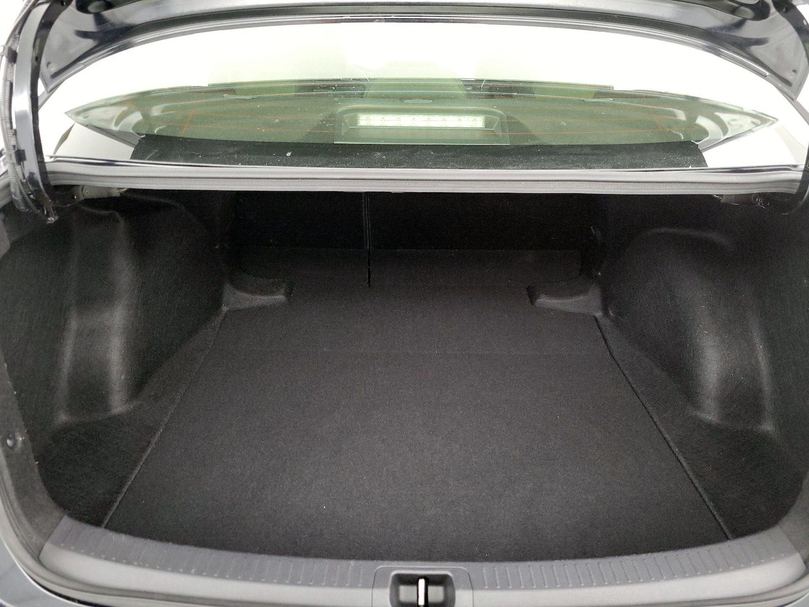 2024 Toyota Corolla LE - Photo 12