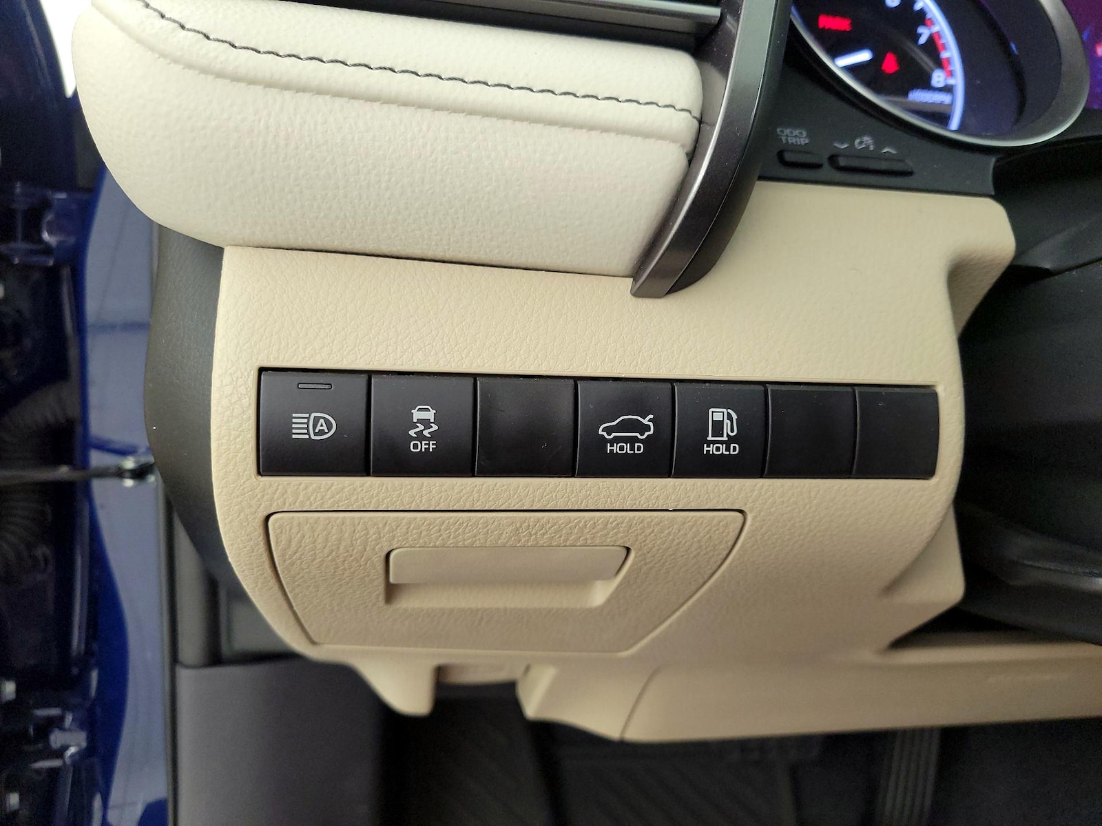 2024 Toyota Camry XLE - Photo 14