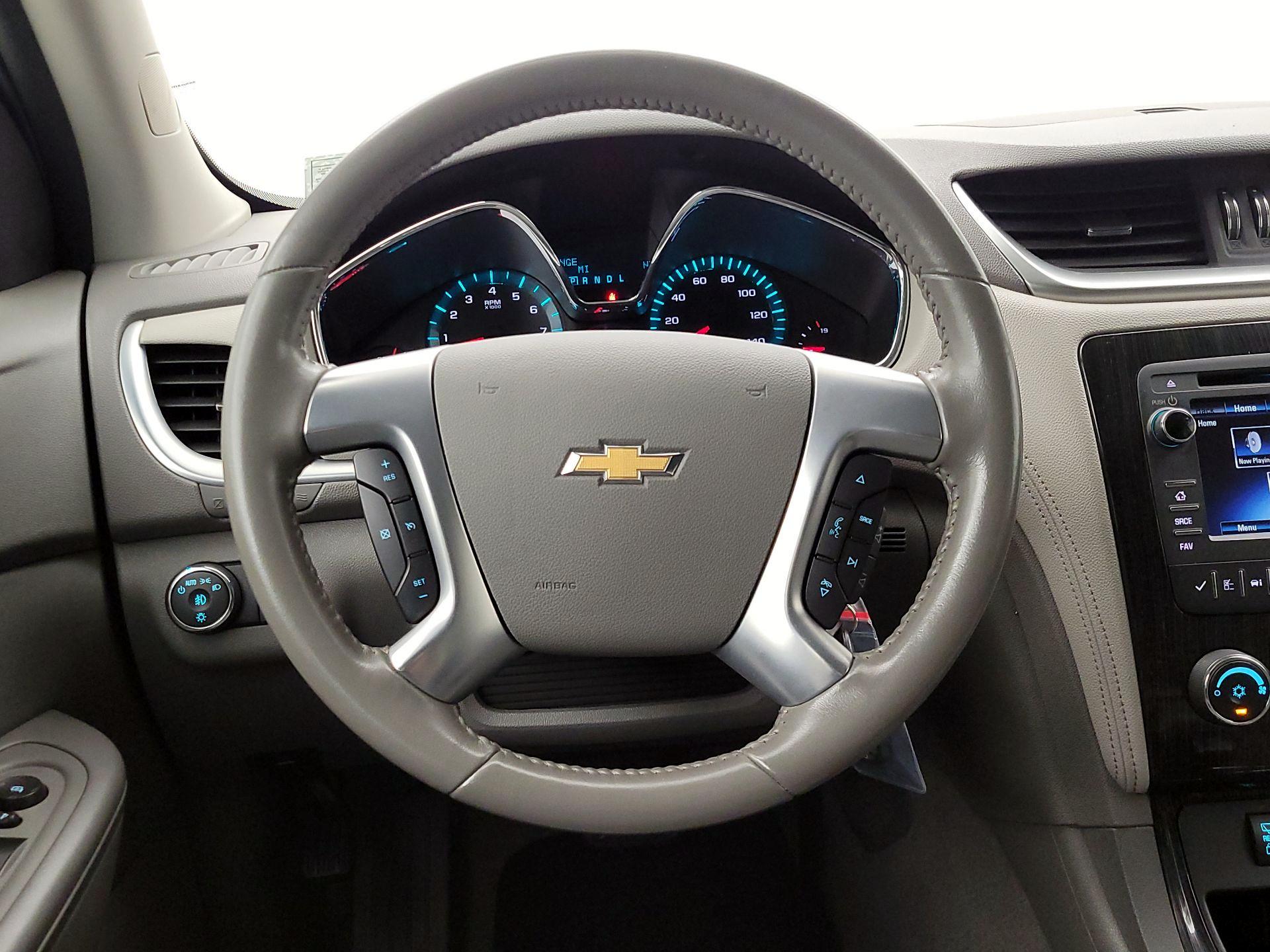 Thumbnail: 2017 Chevrolet Traverse - 10