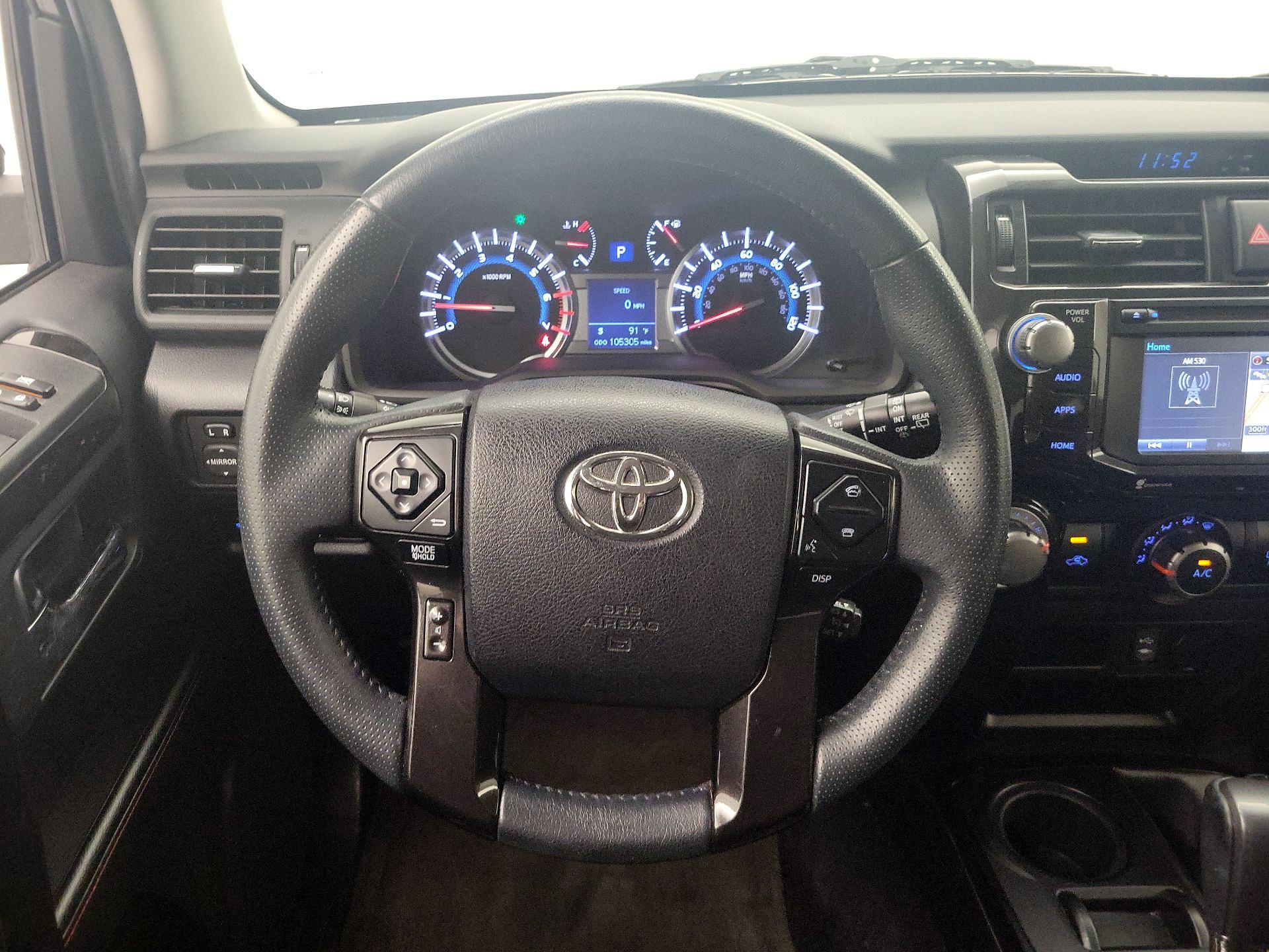 Thumbnail: 2015 Toyota 4Runner - 10