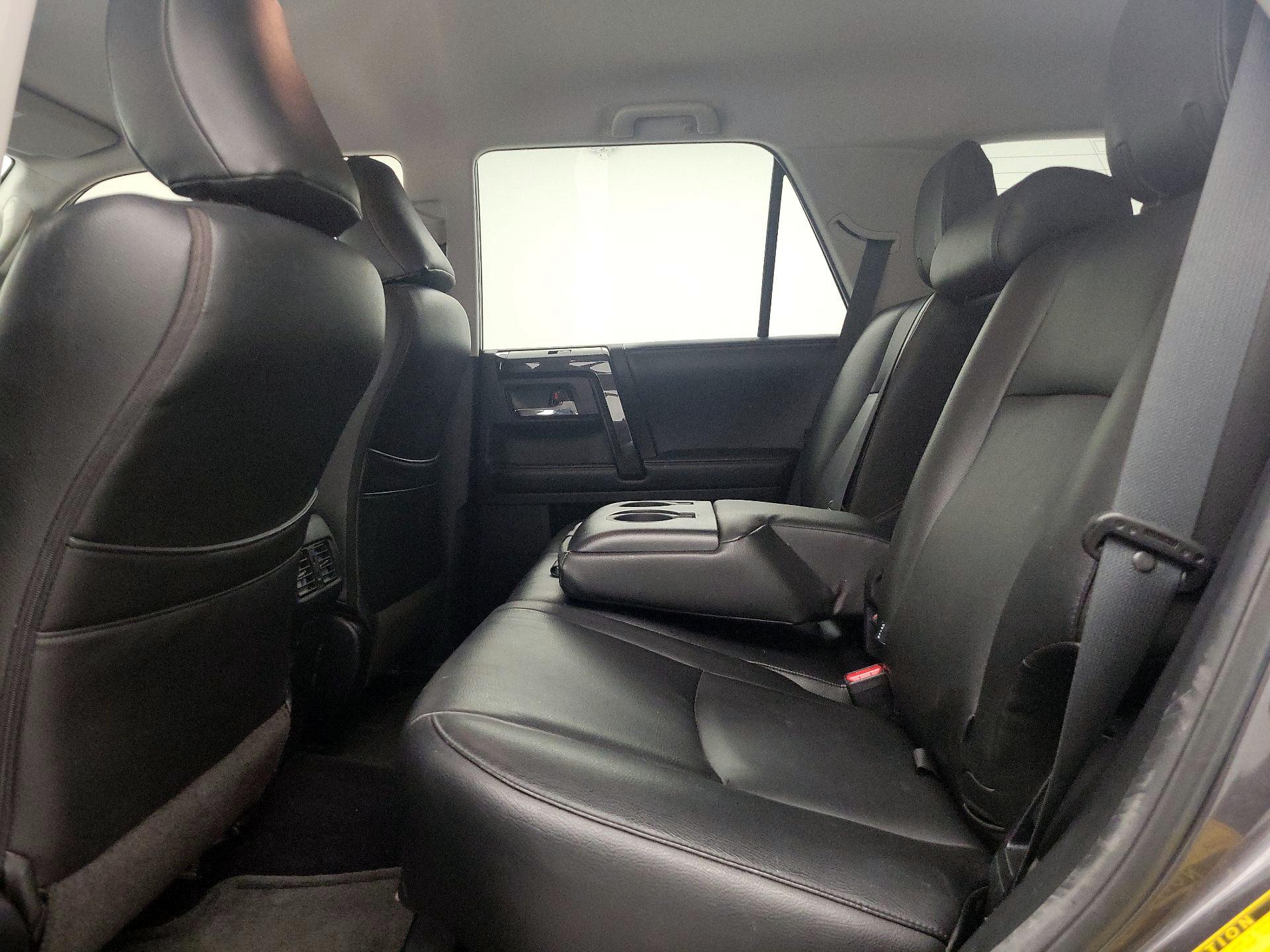 Thumbnail: 2015 Toyota 4Runner - 20