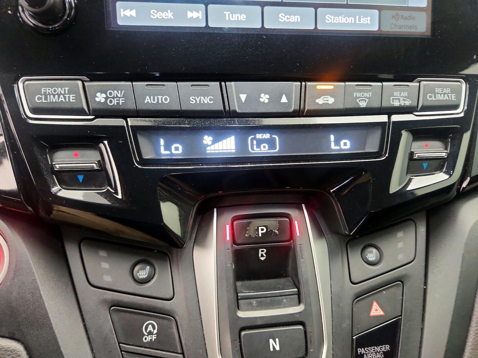 2022 Honda Odyssey EX-L - Photo 17
