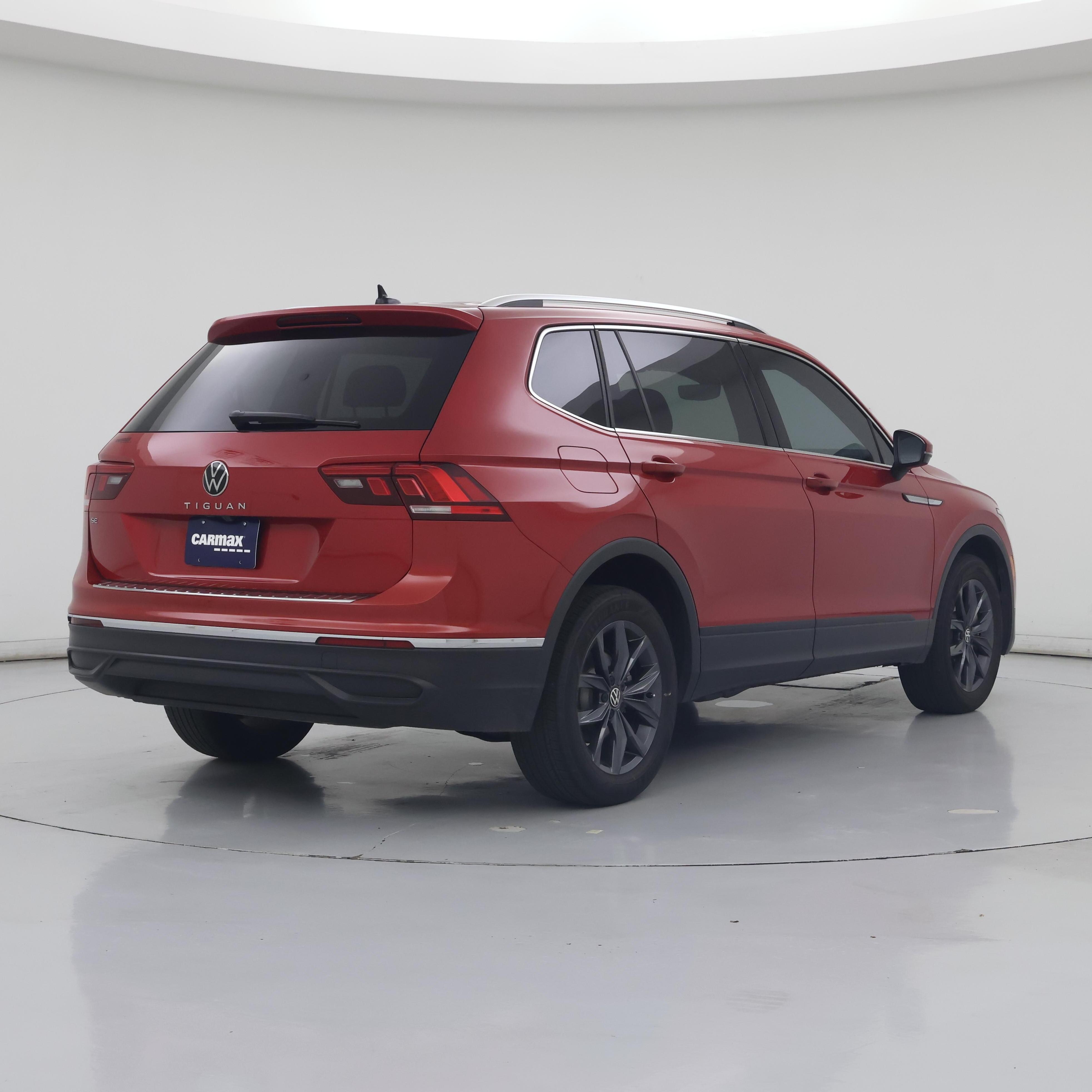 Thumbnail: 2023 Volkswagen Tiguan - 8