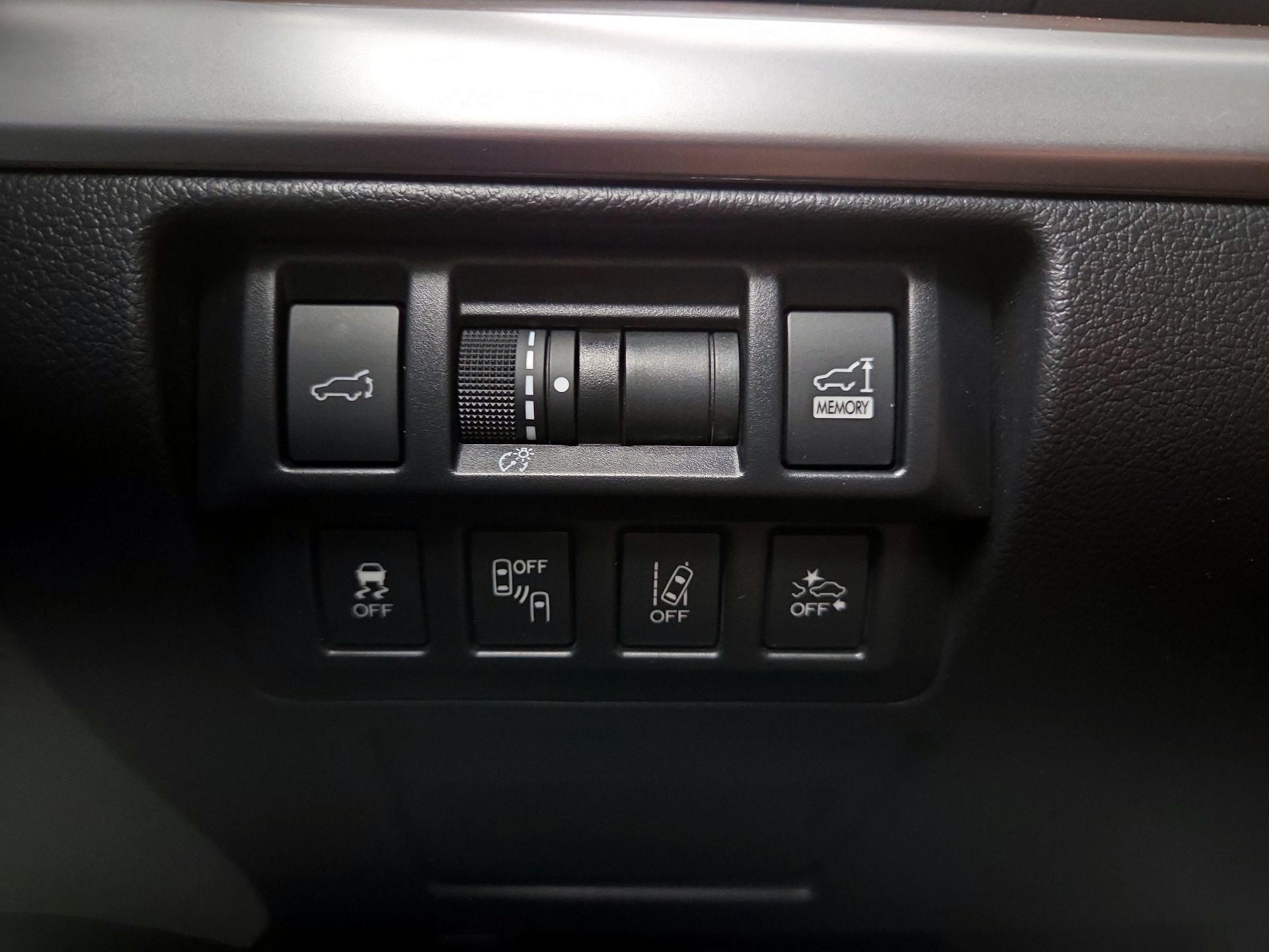 Thumbnail: 2018 Subaru Outback - 13