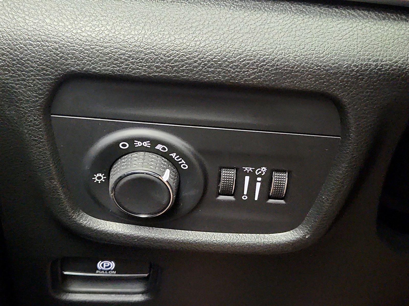 2021 Jeep Grand Cherokee L Laredo - Photo 14