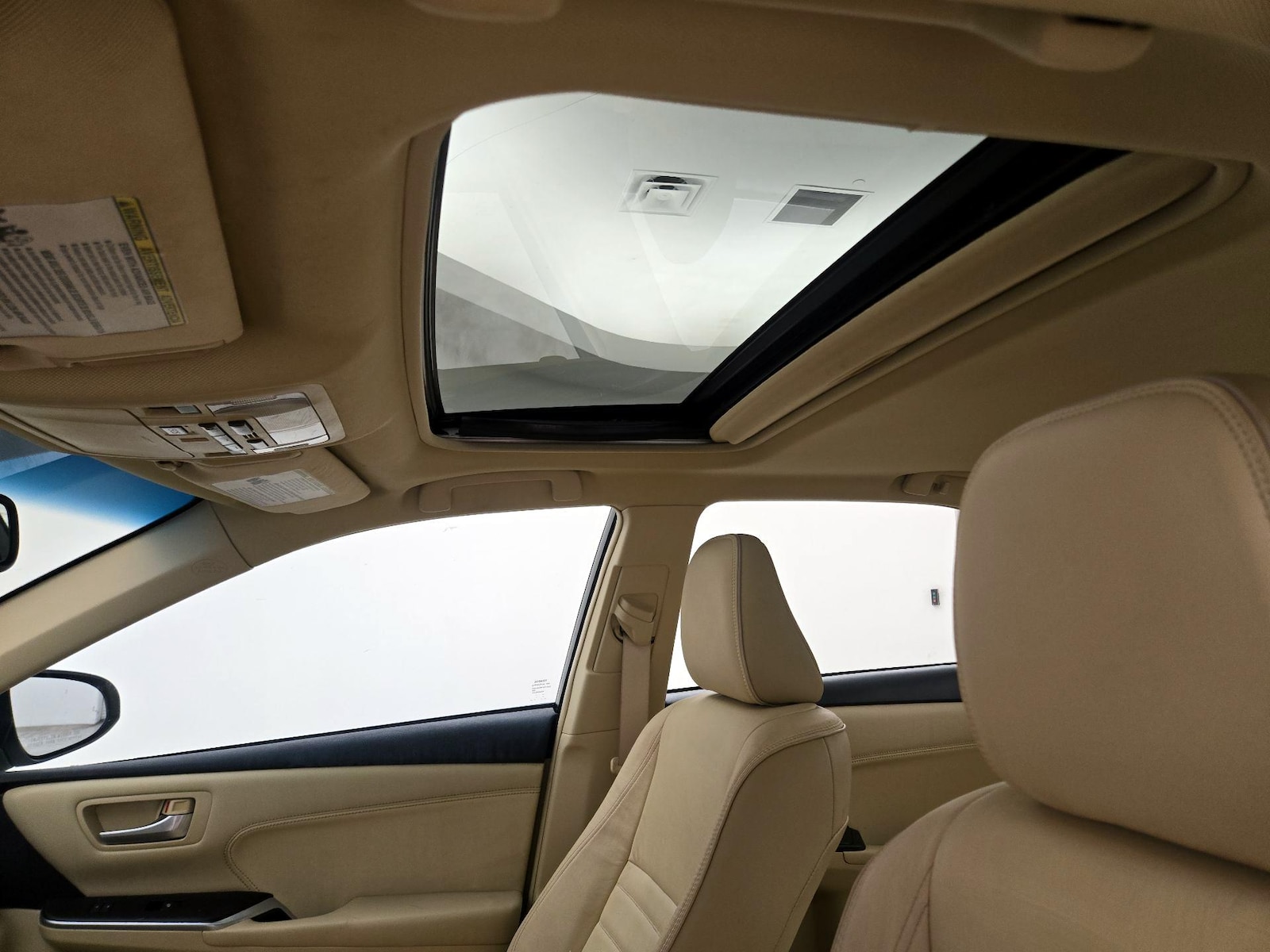 Sunroof(s) & Overhead Airbags