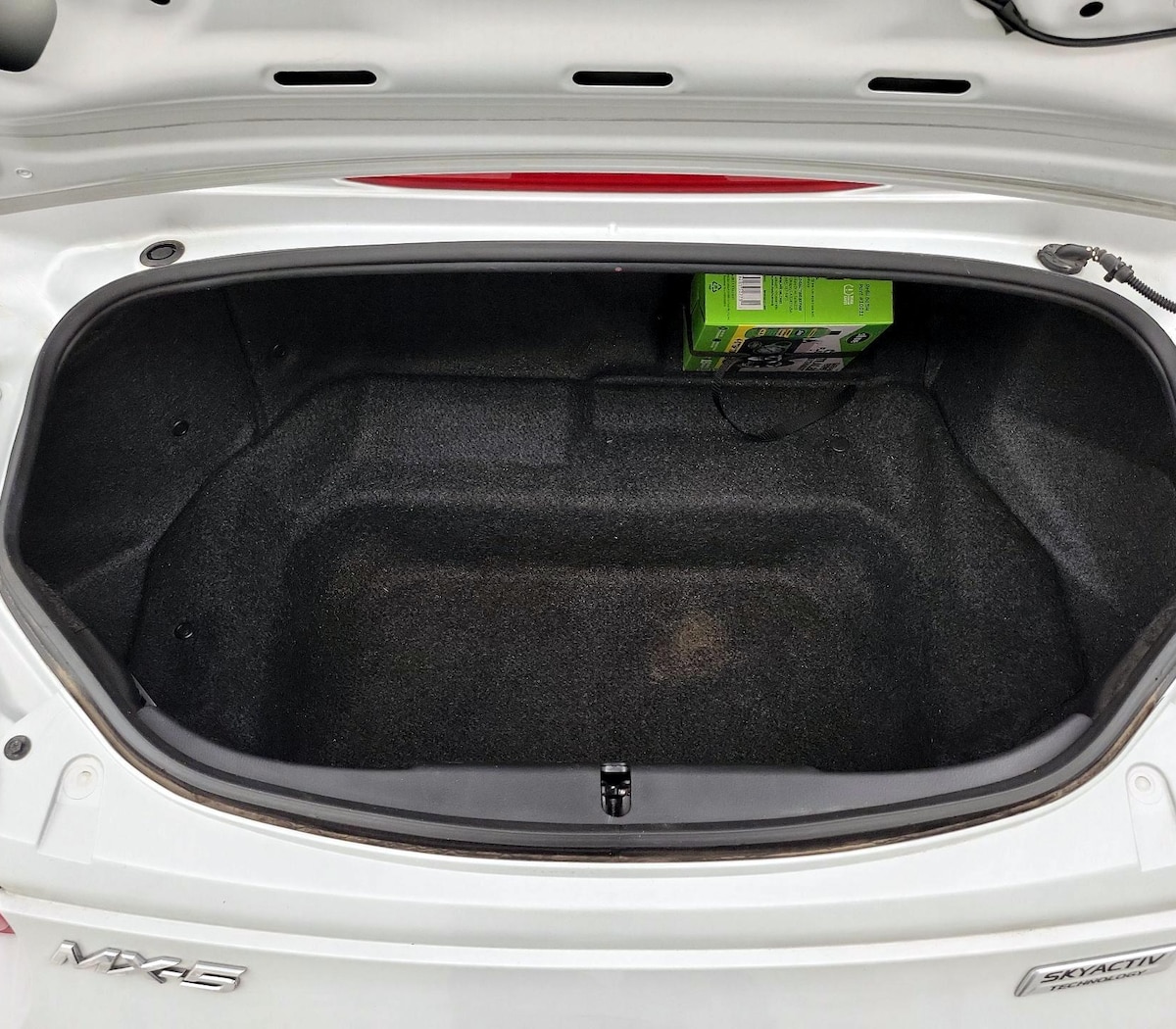 Trunk/Cargo (Seats Up)