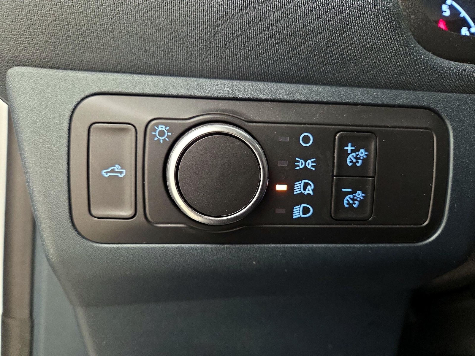 2022 Ford Maverick XL - Photo 14