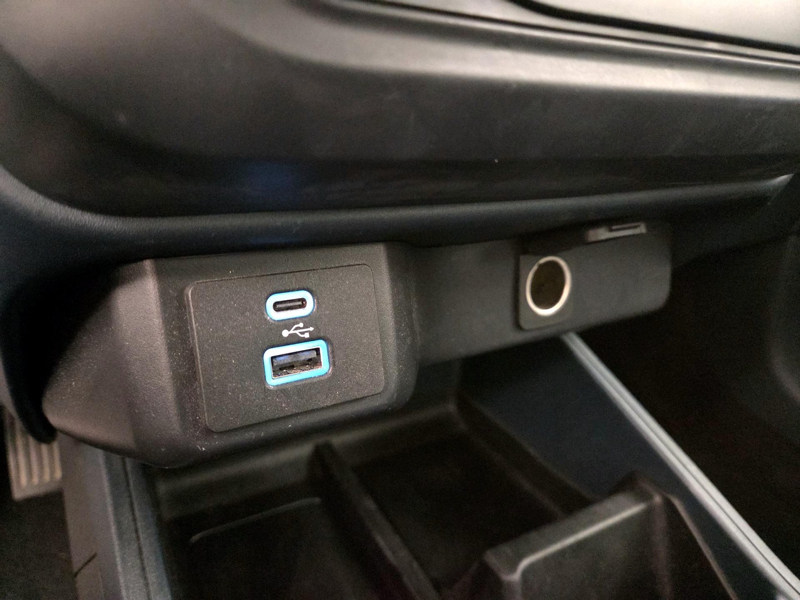 2022 Ford Maverick XL - Photo 19