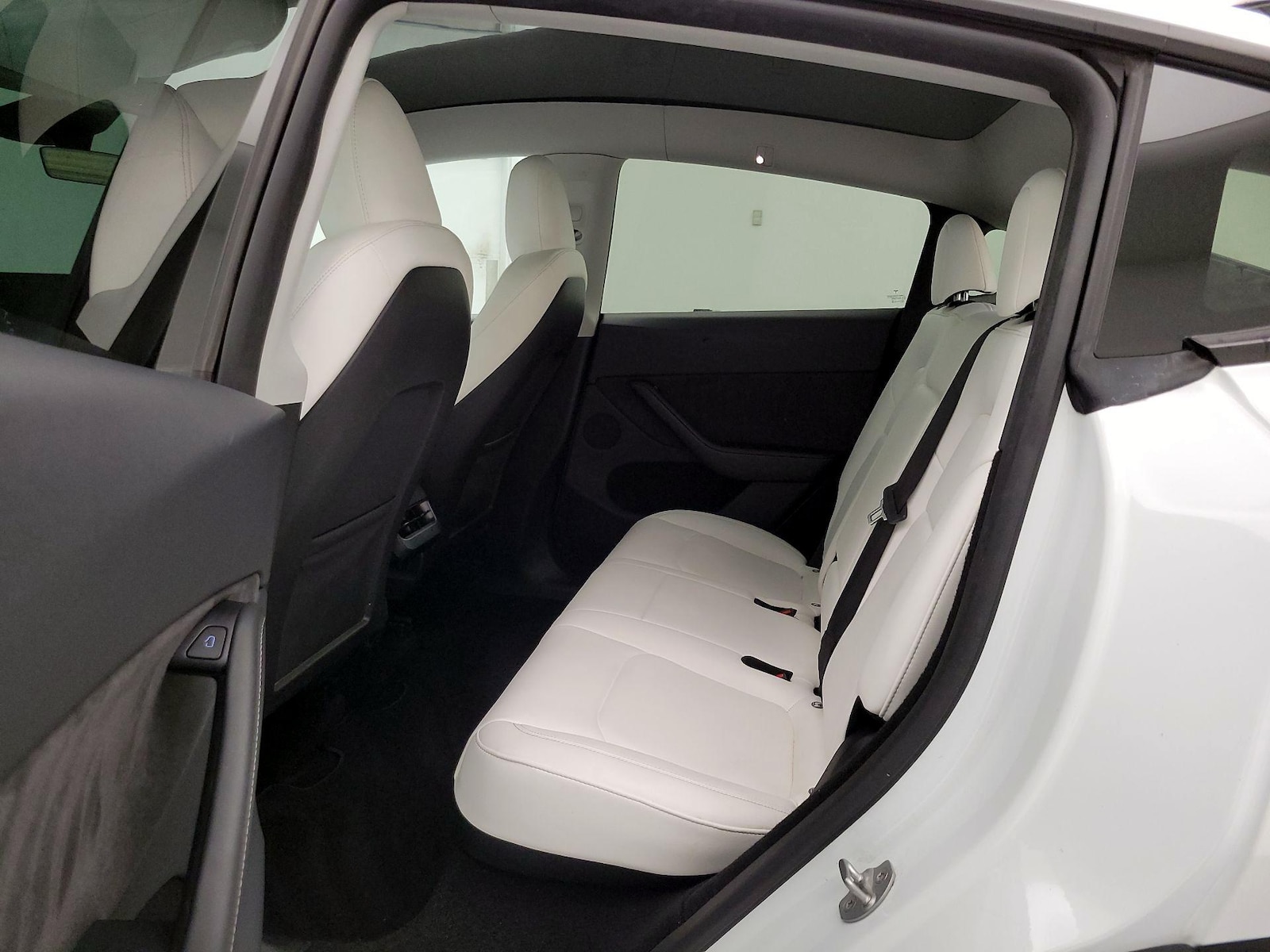 2023 Tesla Model Y Long Range - Photo 19