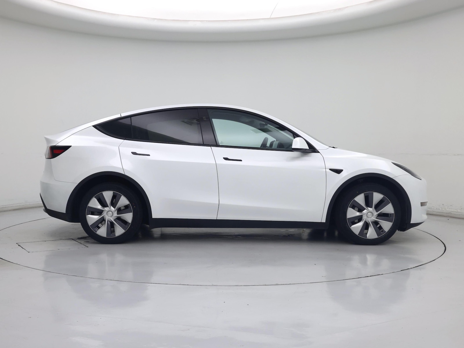2023 Tesla Model Y Long Range - Photo 8