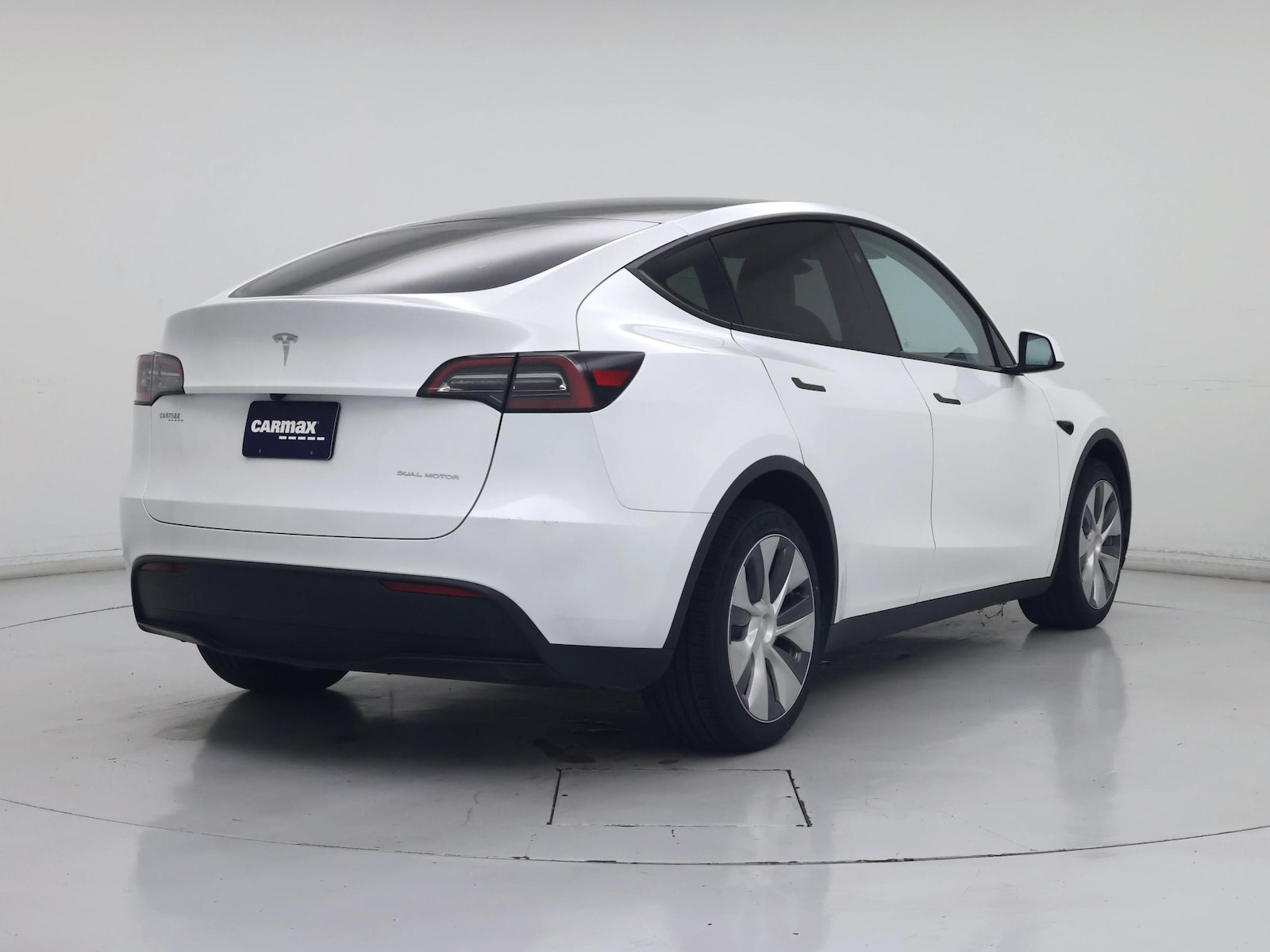 2023 Tesla Model Y Long Range - Photo 9
