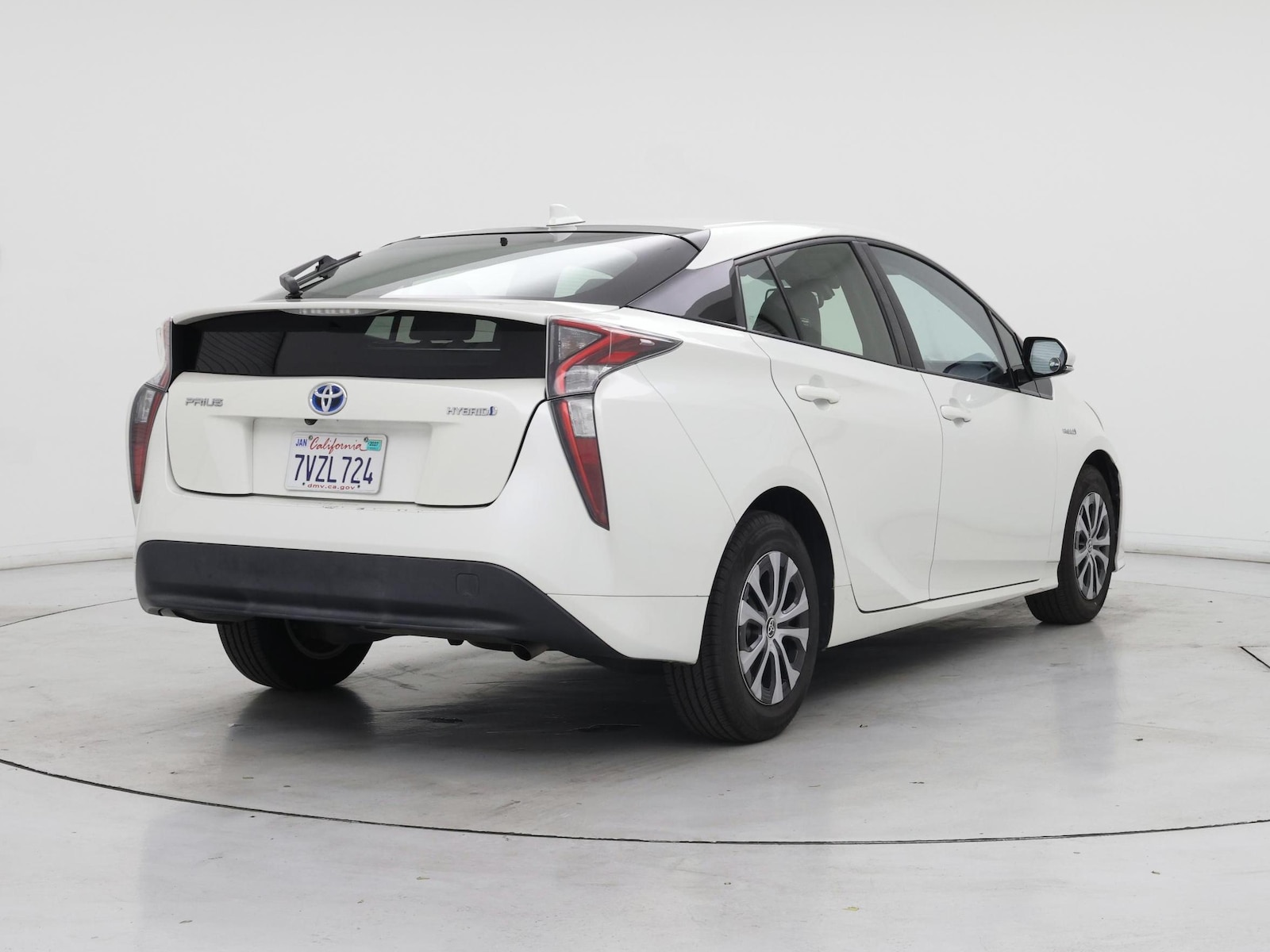 2017 Toyota Prius Four - Photo 9