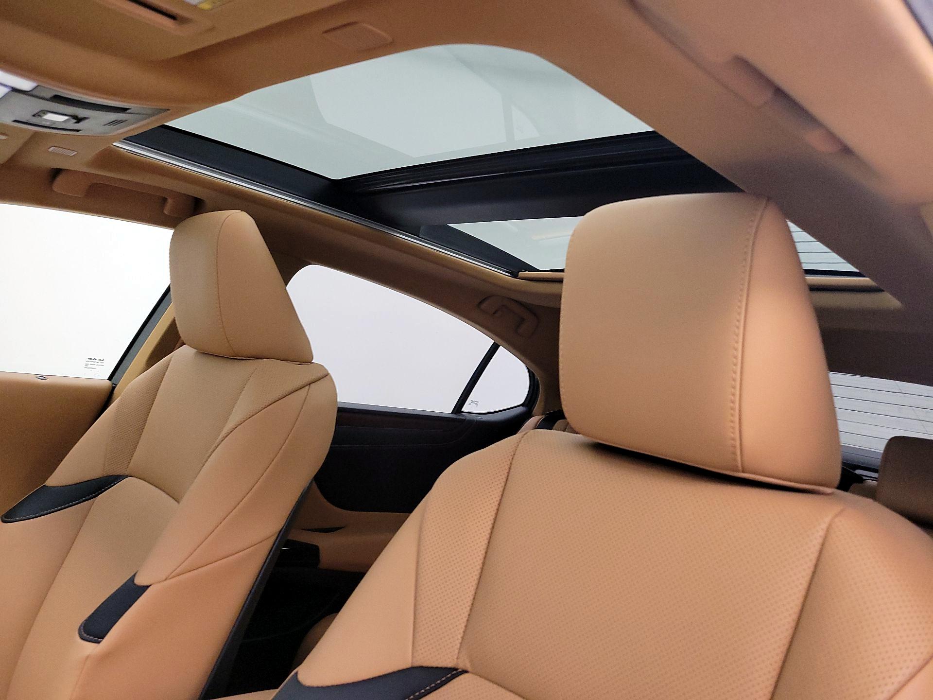 Thumbnail: 2025 Lexus ES - 19