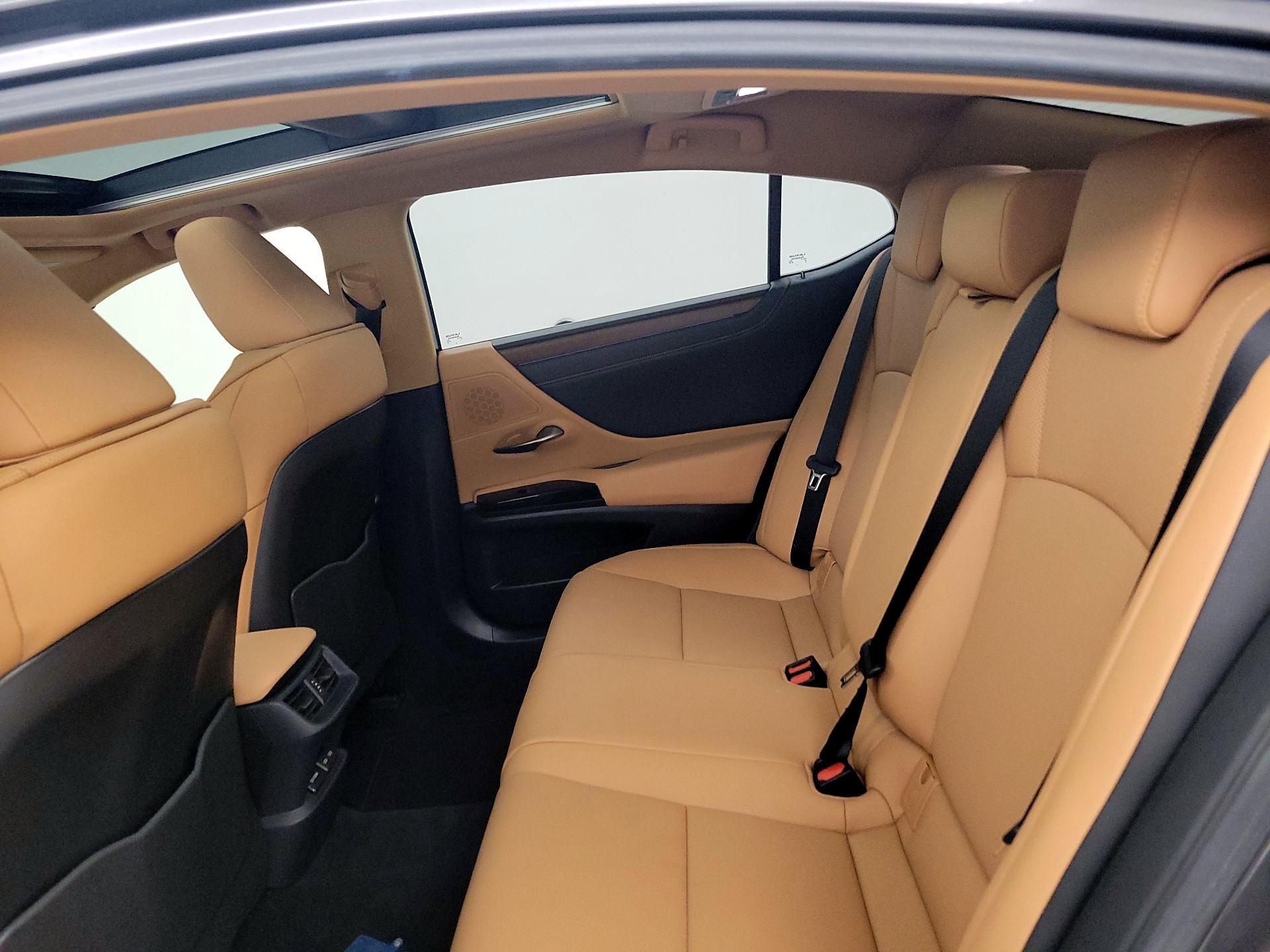 Thumbnail: 2025 Lexus ES - 20