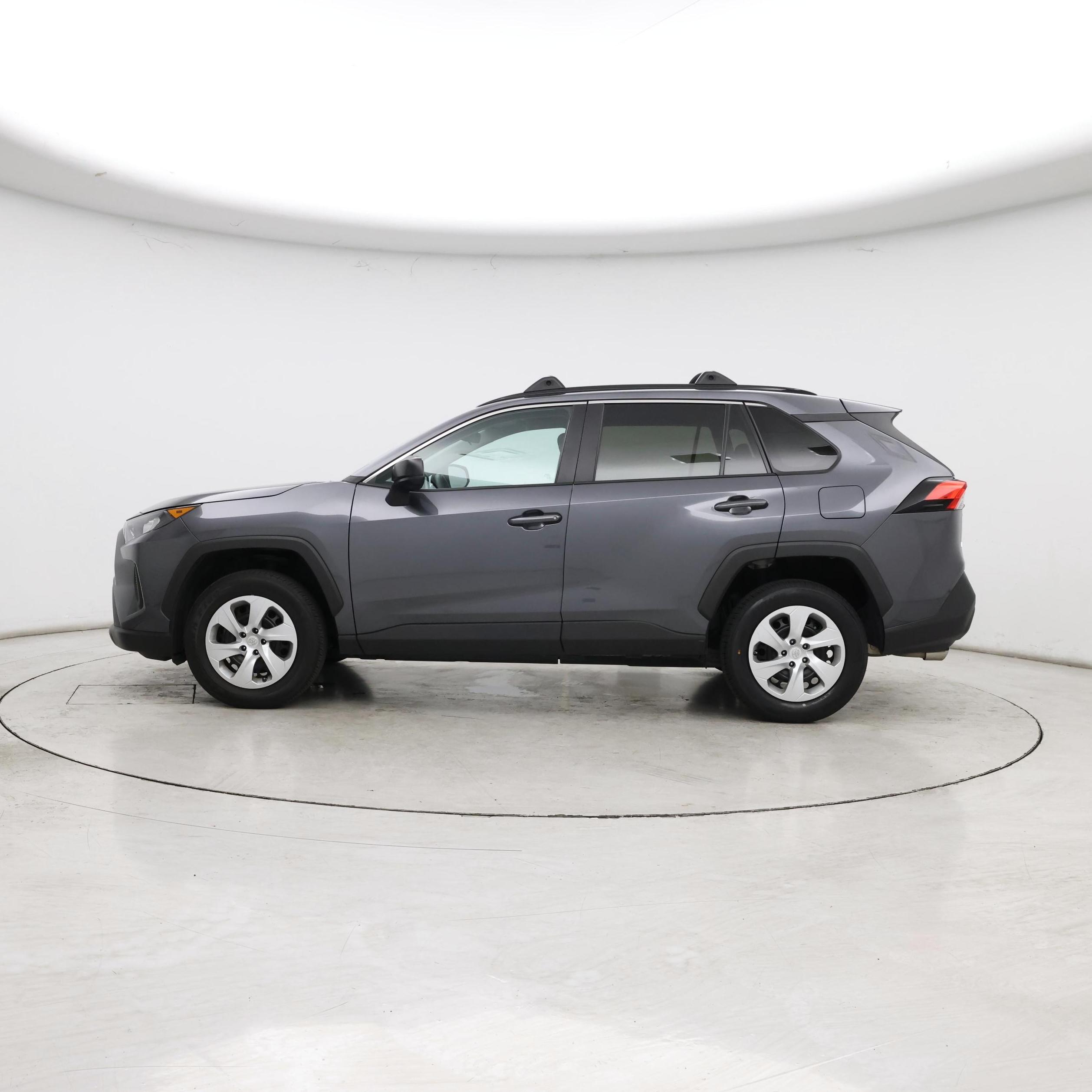 Thumbnail: 2020 Toyota RAV4 - 3