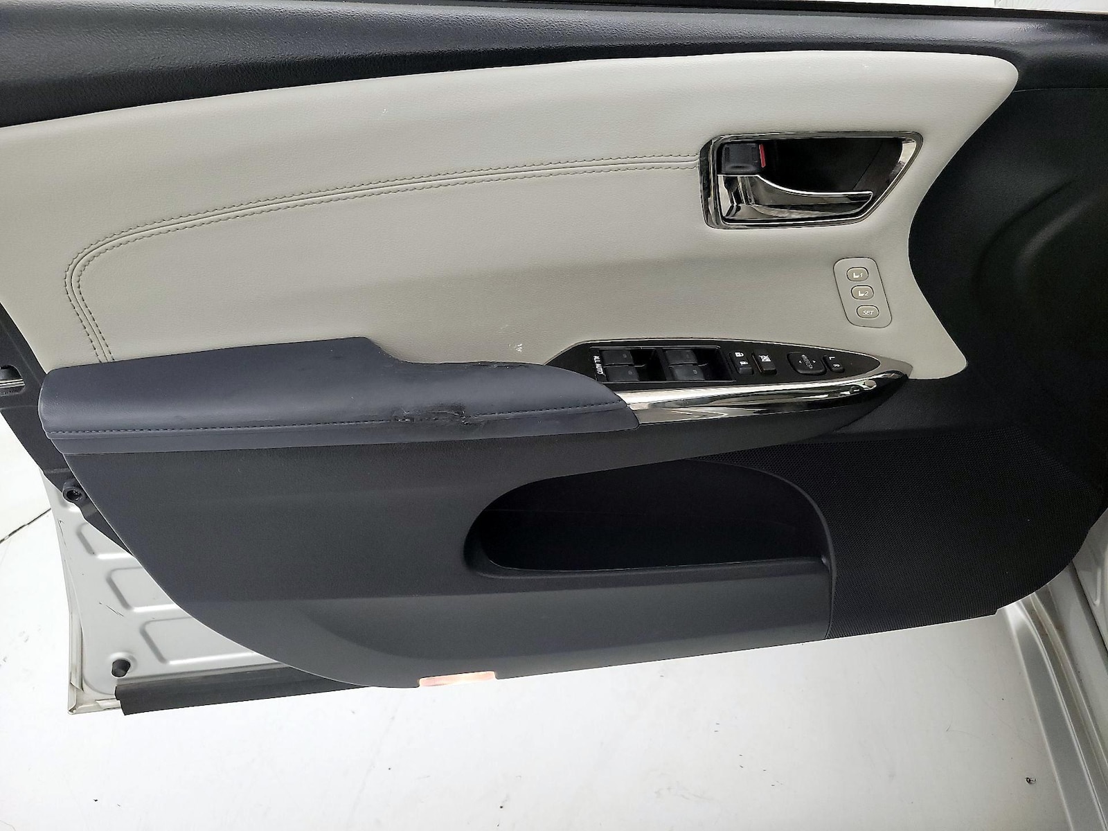 2014 Toyota Avalon XLE Premium - Photo 13