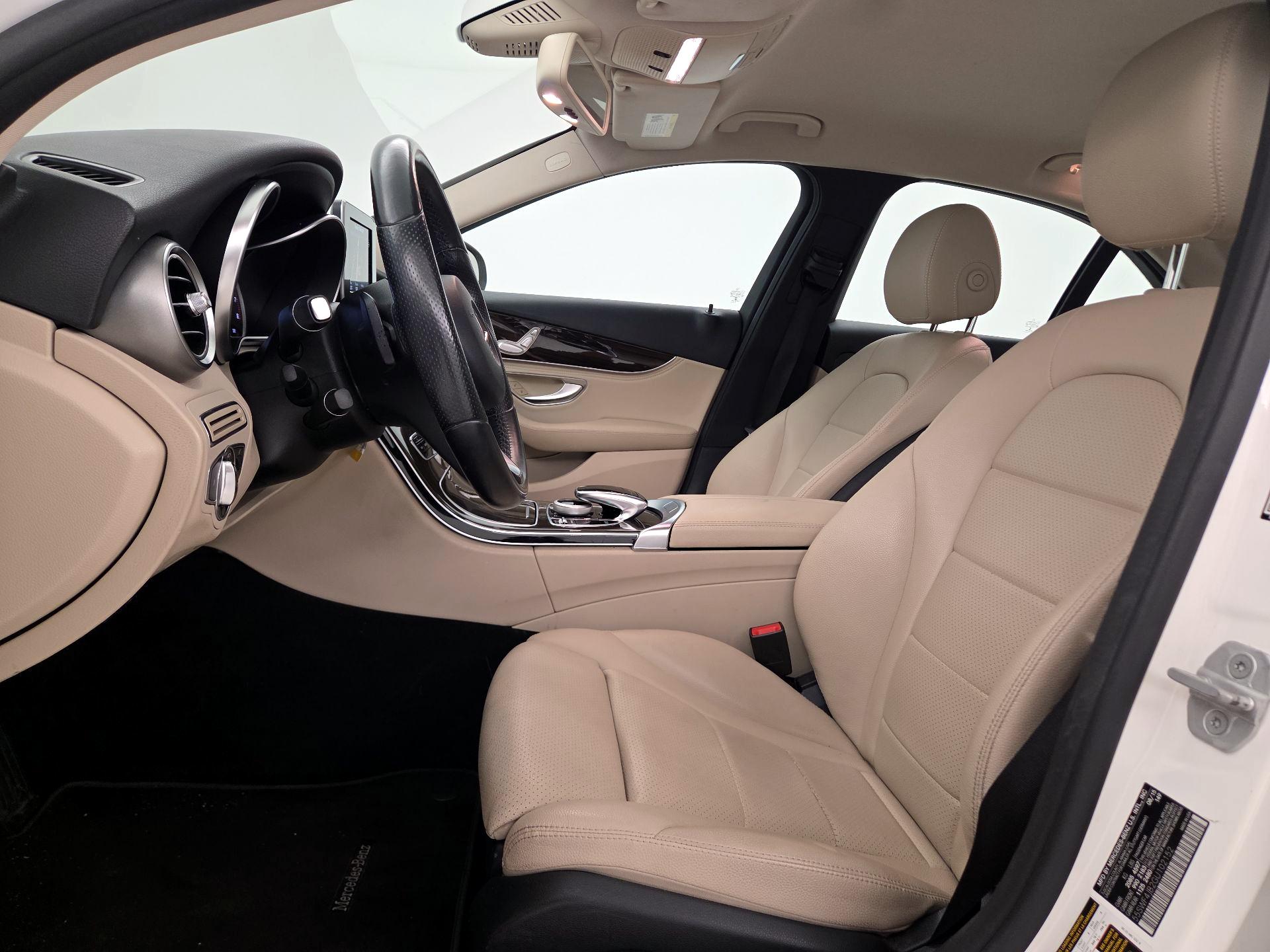 Thumbnail: 2016 Mercedes-Benz C-Class - 11