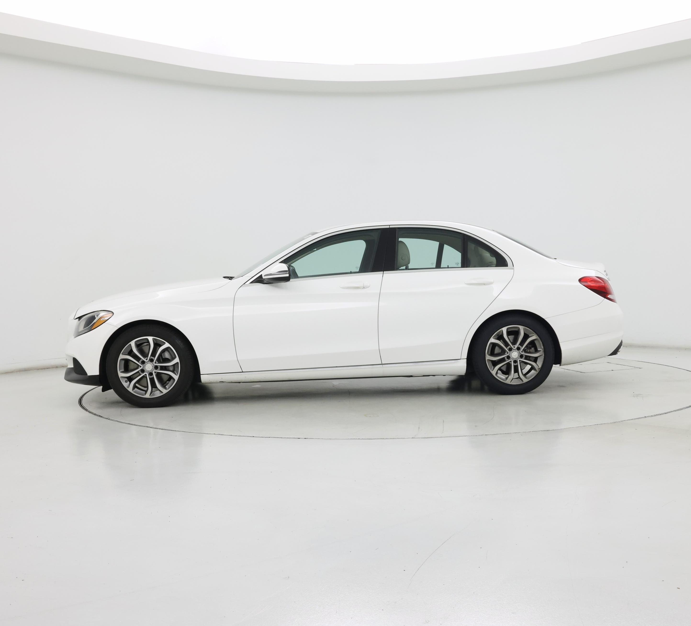 Thumbnail: 2016 Mercedes-Benz C-Class - 3