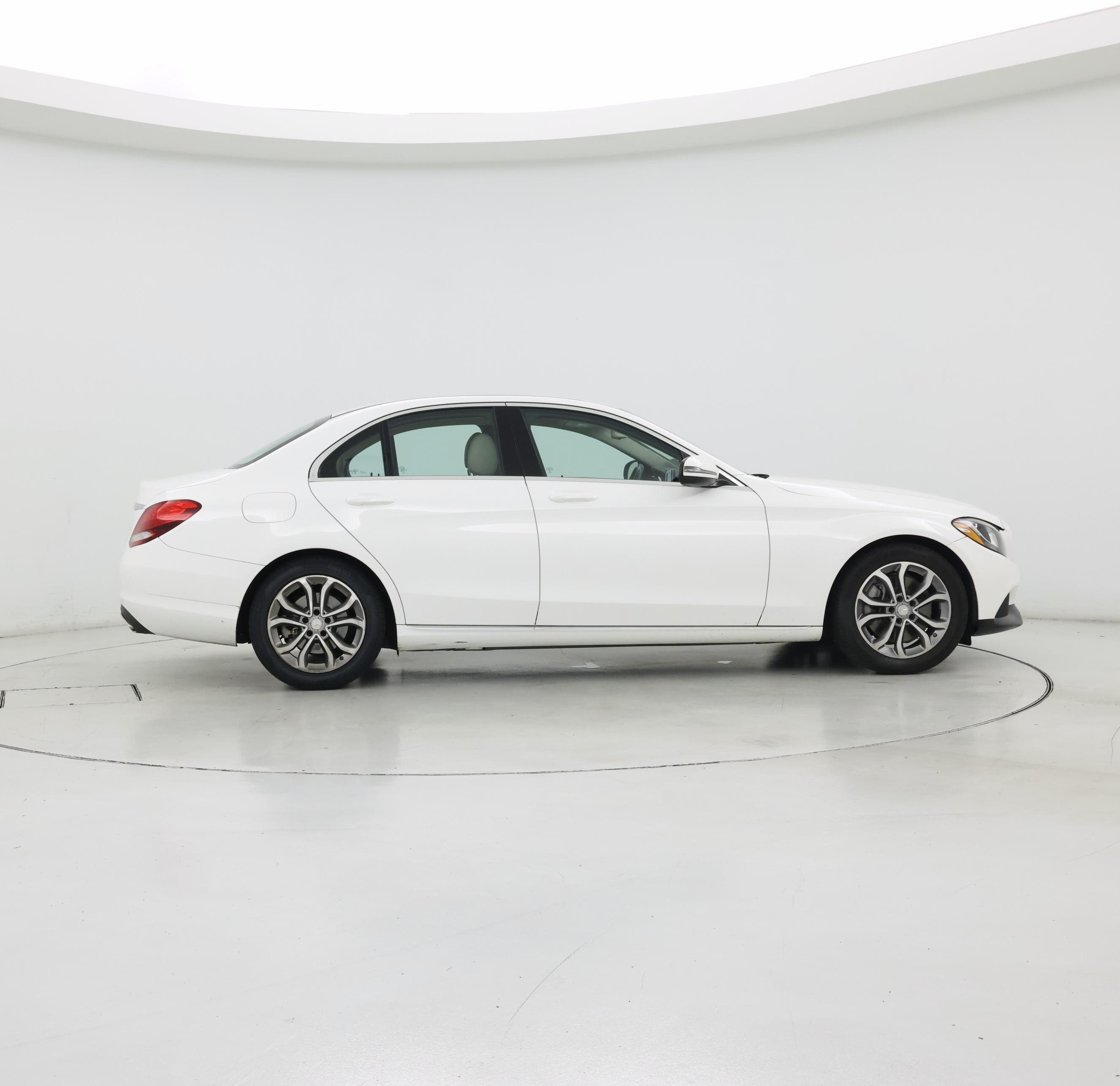 Thumbnail: 2016 Mercedes-Benz C-Class - 7