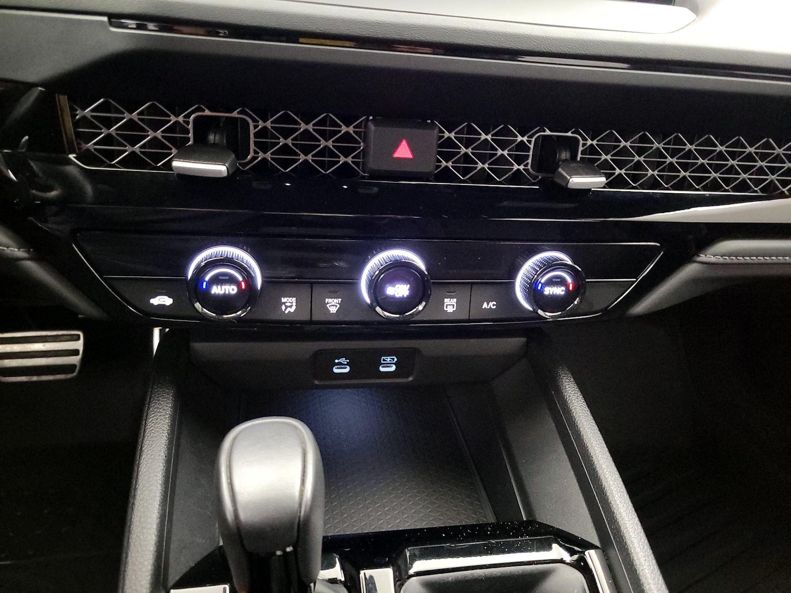 2024 Honda Accord Hybrid Sport - Photo 16