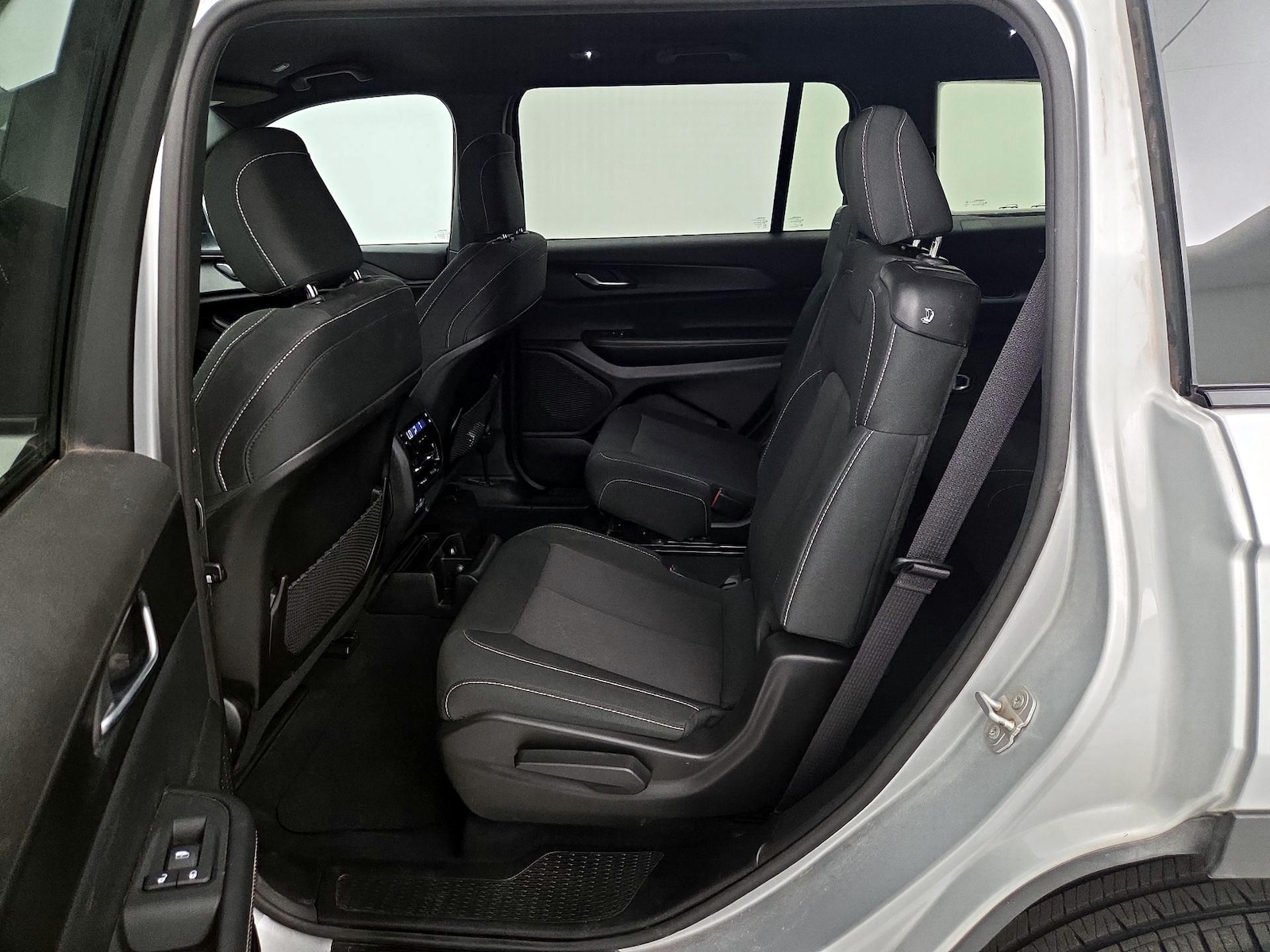 2025 Jeep Grand Cherokee L Laredo - Photo 20
