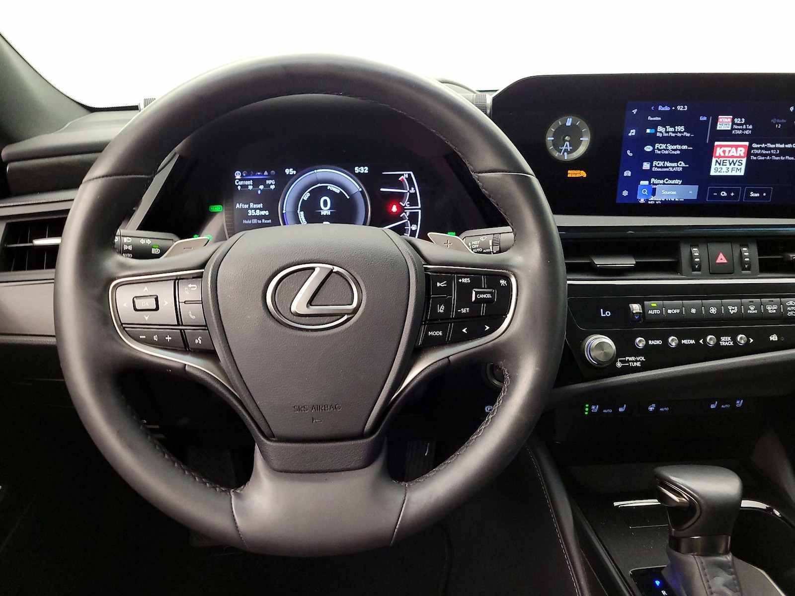 2024 Lexus ES 300h, photo 11