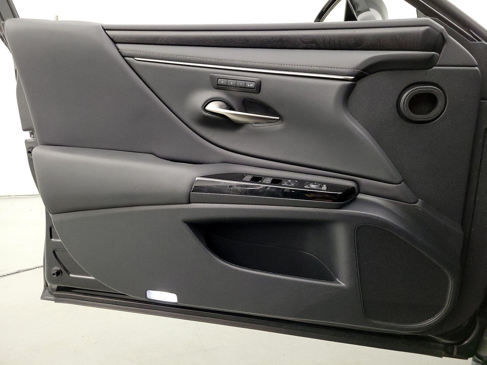 2024 Lexus ES 300h, photo 13