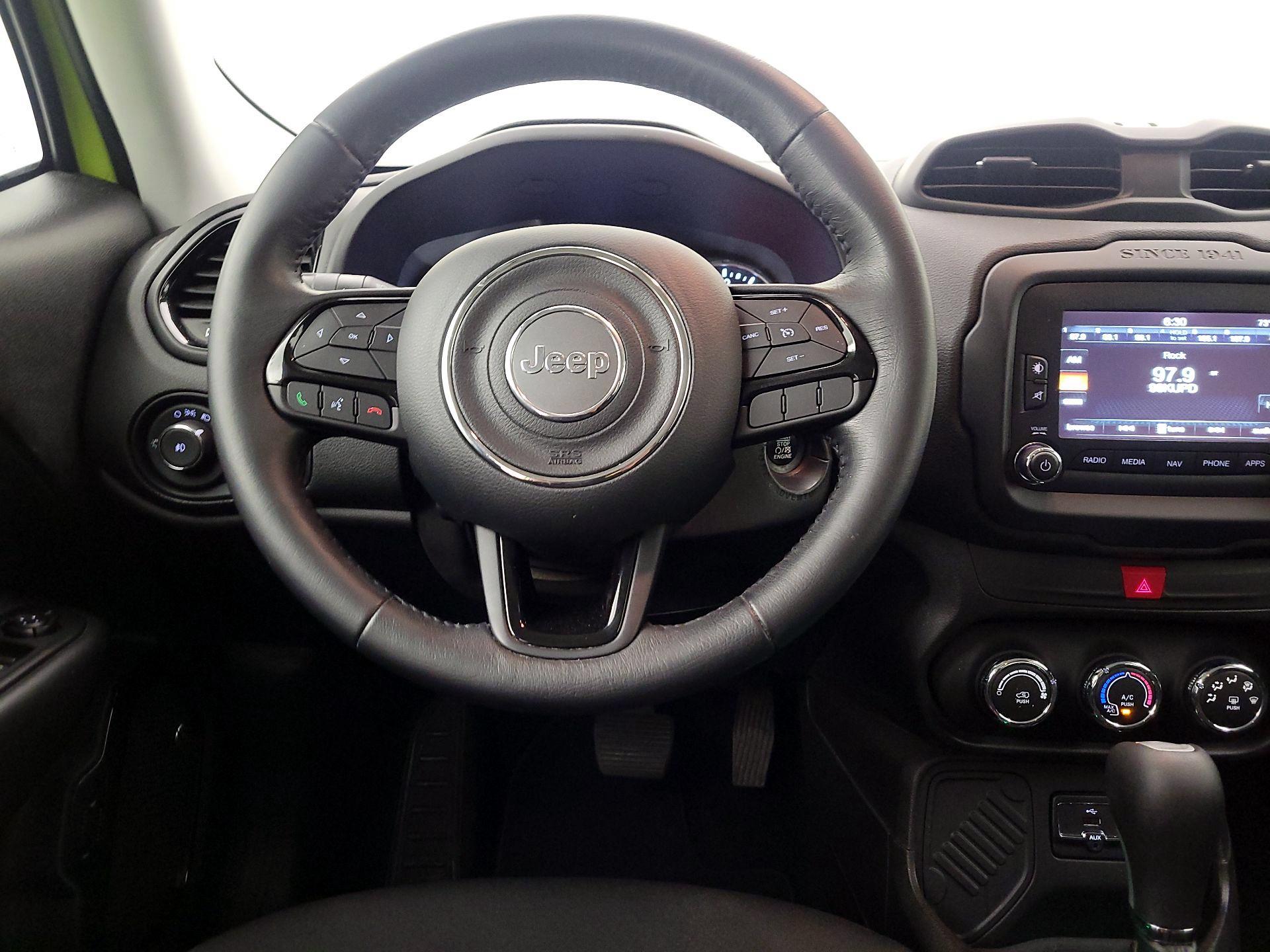 Thumbnail: 2017 Jeep Renegade - 10