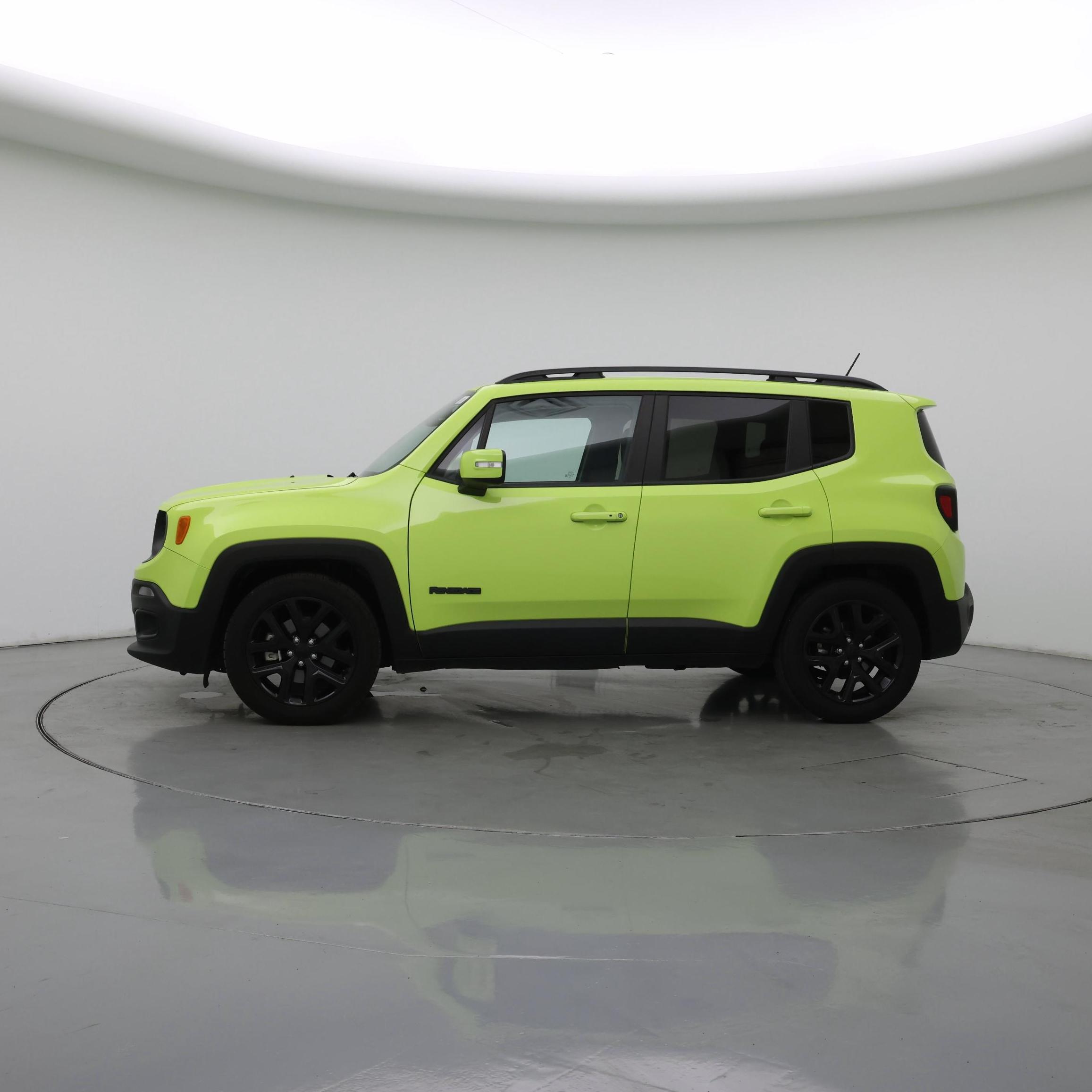 Thumbnail: 2017 Jeep Renegade - 3