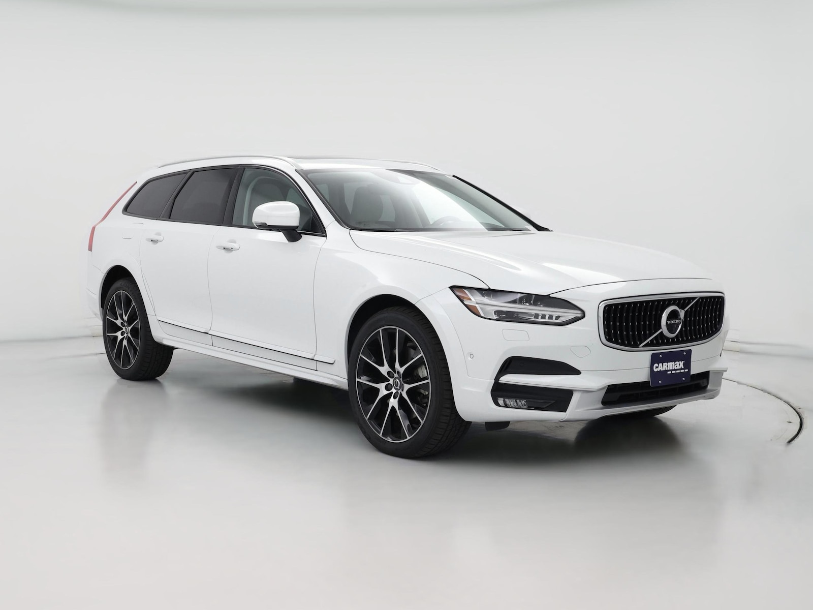 2018 Volvo V90 Cross Country