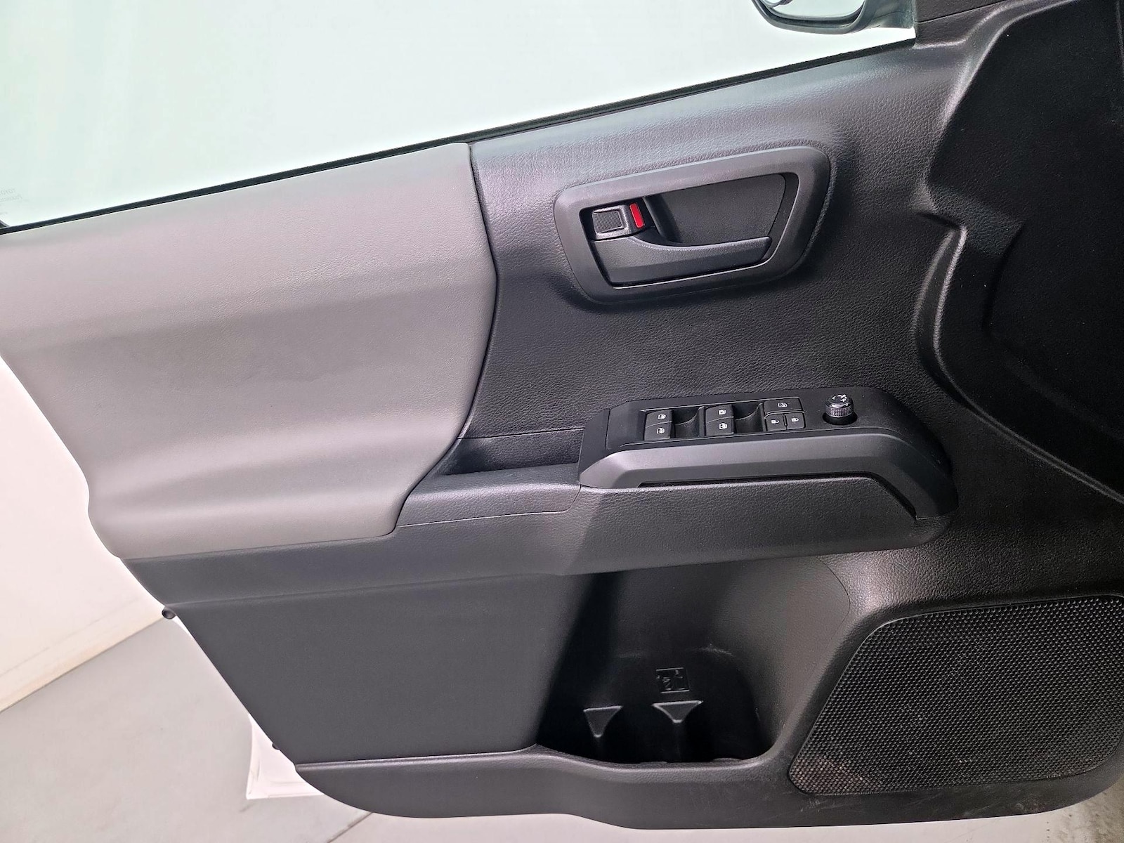 2021 Toyota Tacoma SR - Photo 13