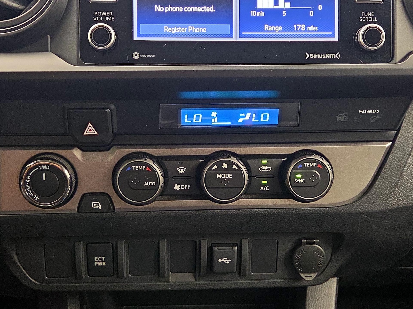 2021 Toyota Tacoma SR - Photo 18