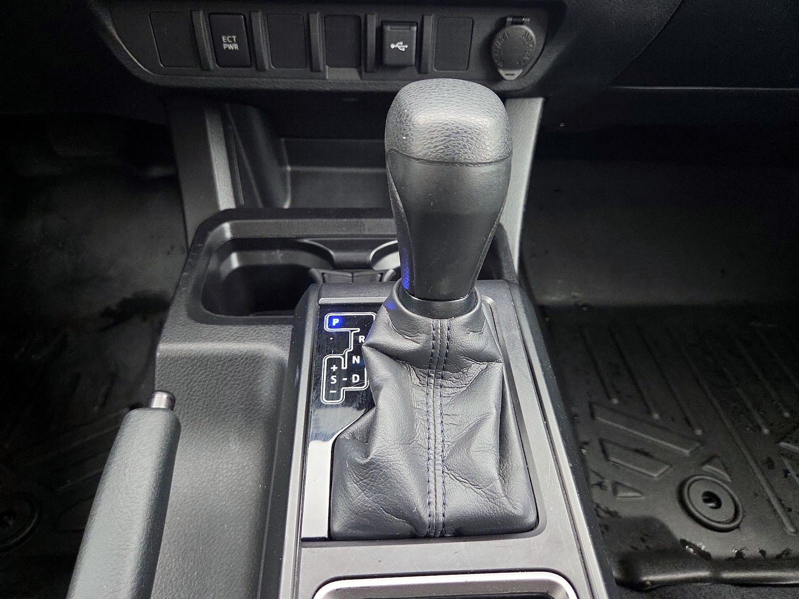 2021 Toyota Tacoma SR - Photo 19