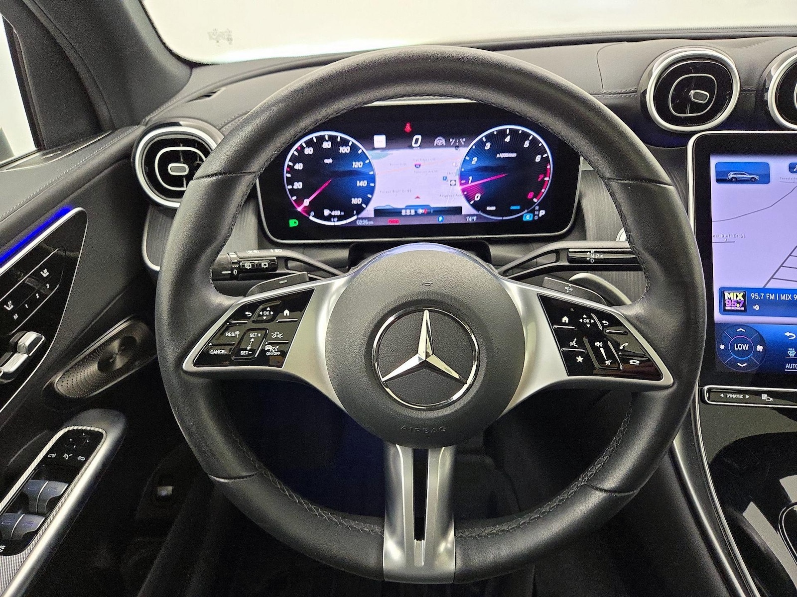 2024 Mercedes-Benz GLC GLC 300 - Photo 11