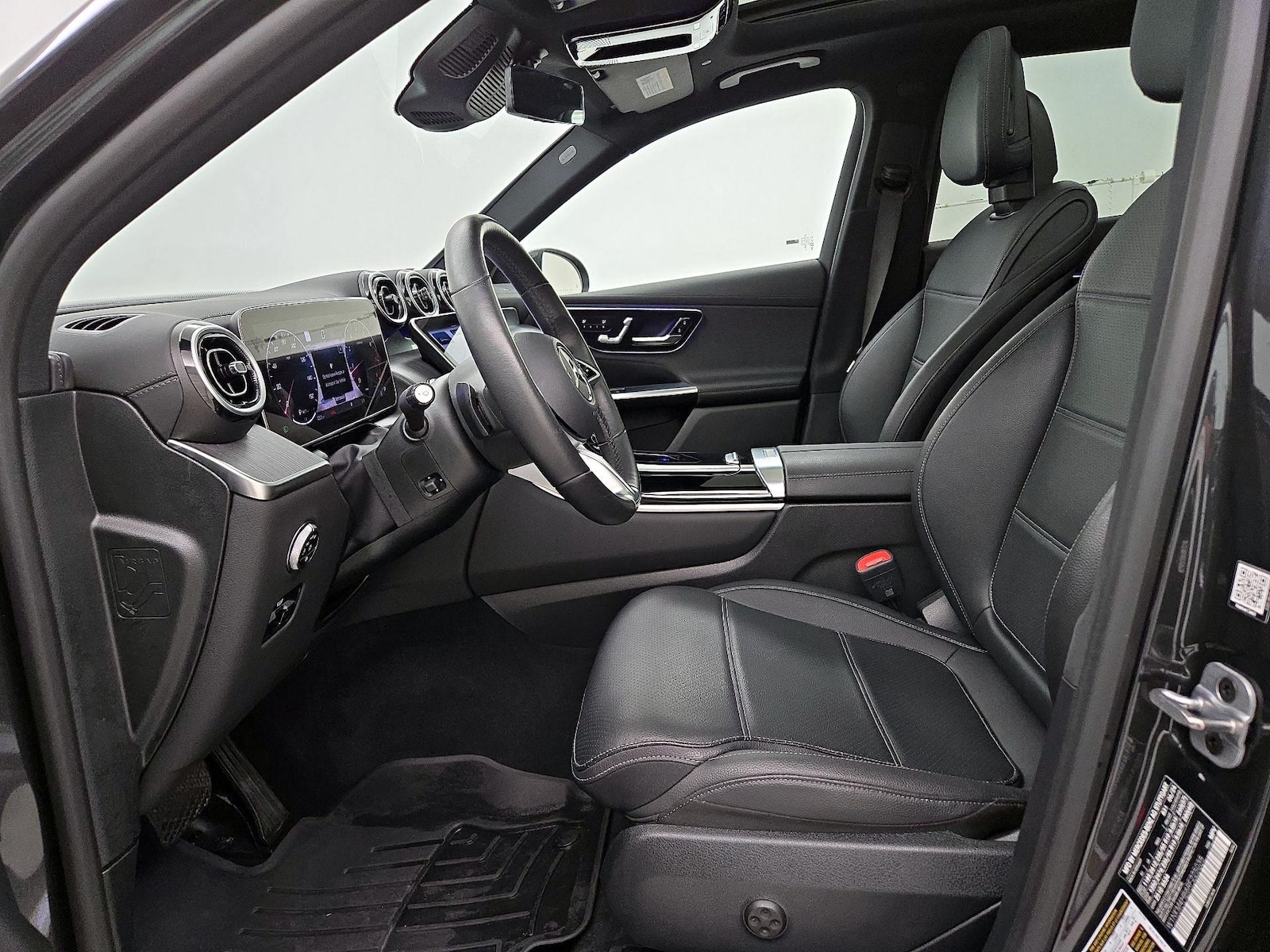 2024 Mercedes-Benz GLC GLC 300 - Photo 12