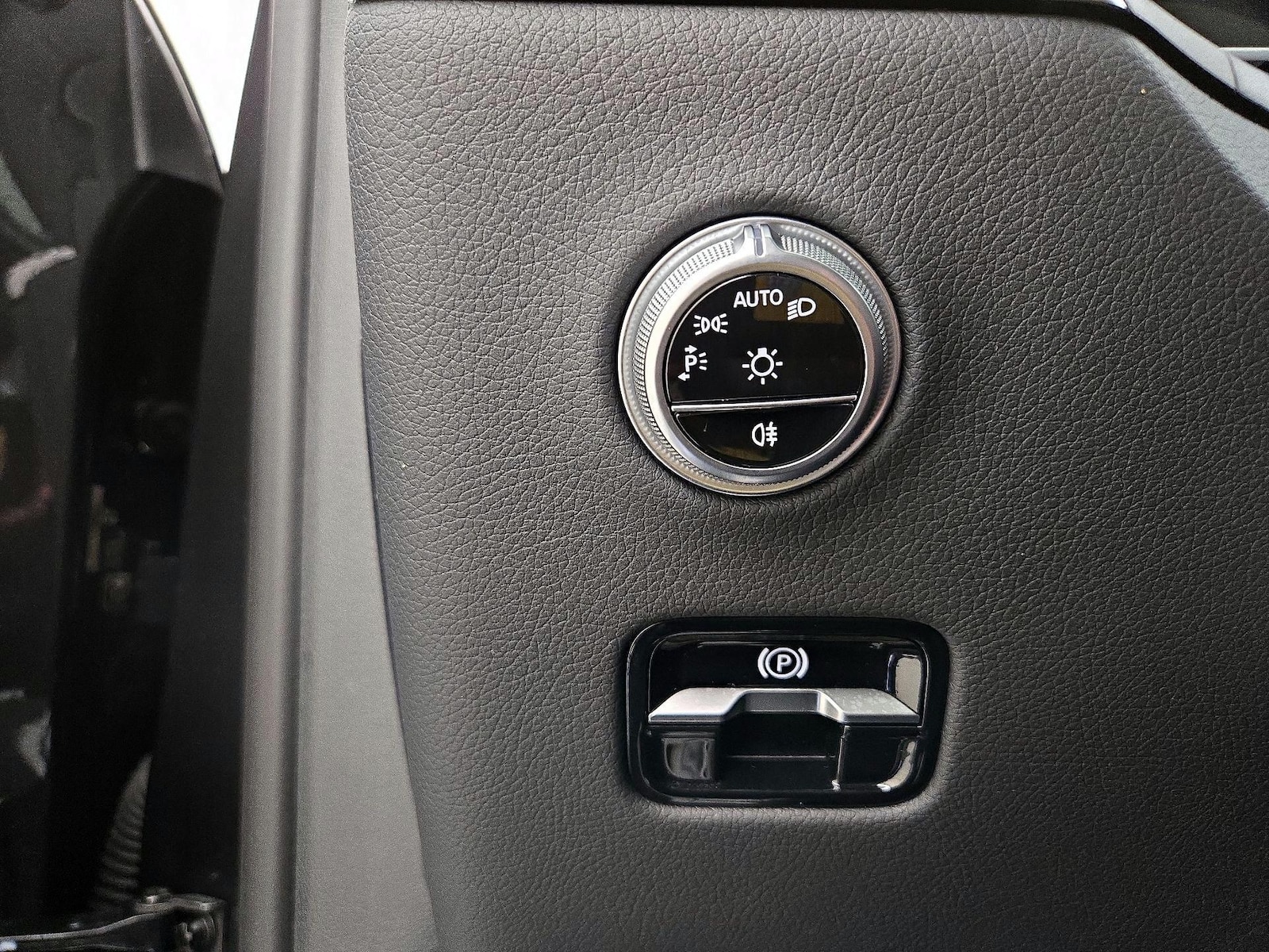 2024 Mercedes-Benz GLC GLC 300 - Photo 14