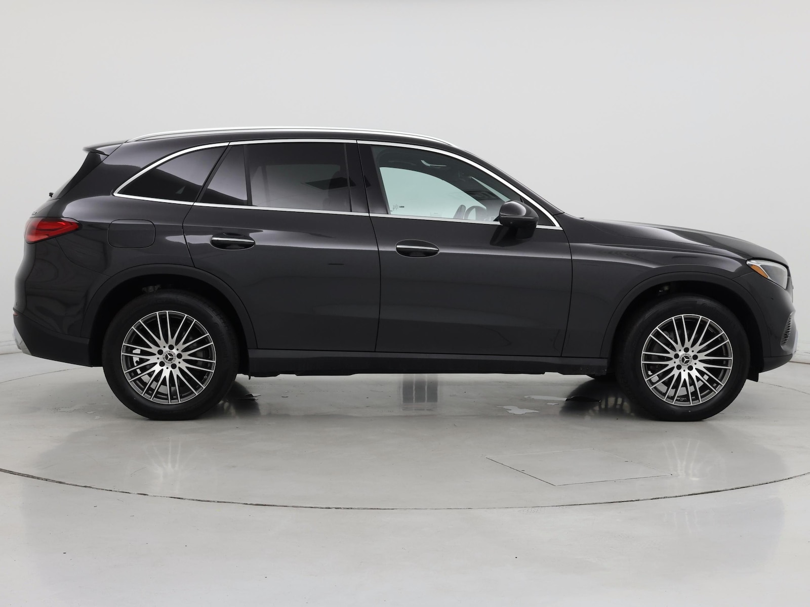 2024 Mercedes-Benz GLC GLC 300 - Photo 8