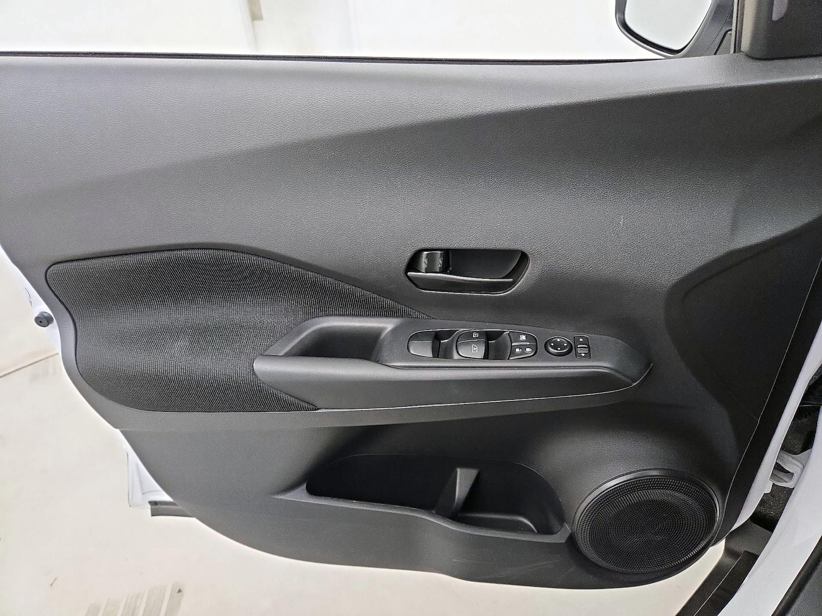2024 Nissan Kicks S - Photo 13