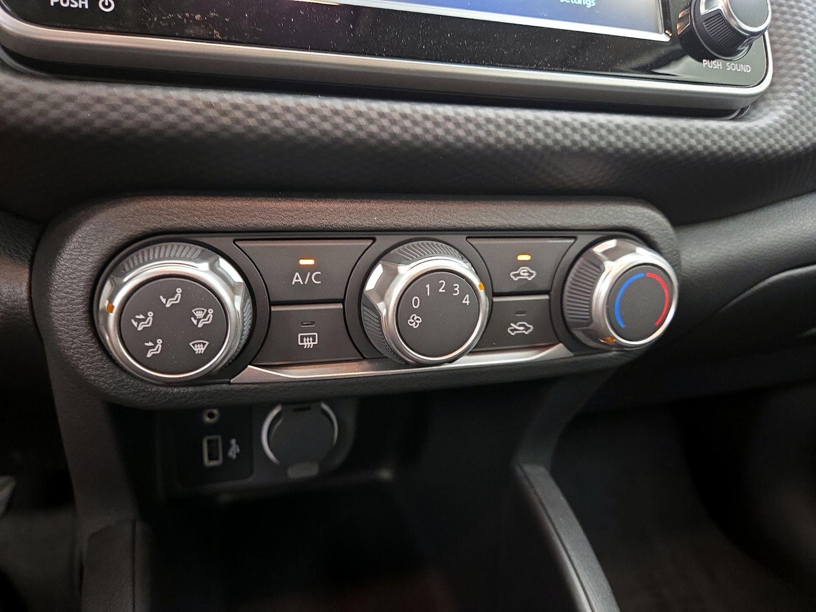 2024 Nissan Kicks S - Photo 17
