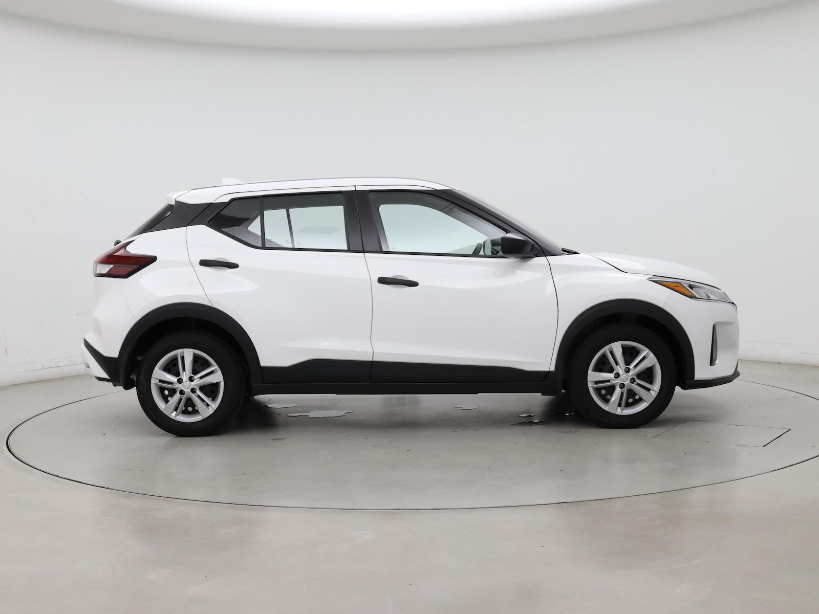 2024 Nissan Kicks S - Photo 8