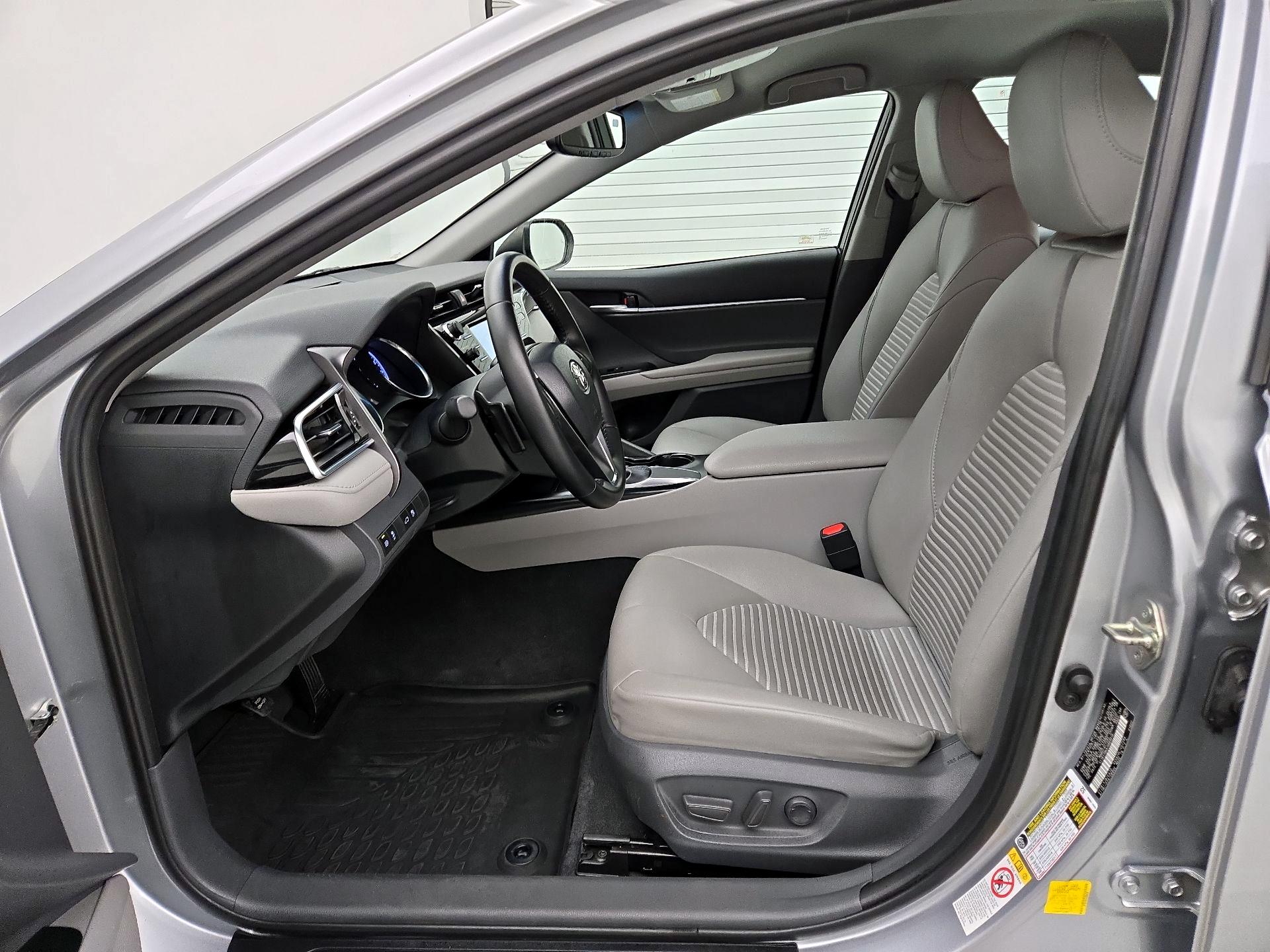 Thumbnail: 2018 Toyota Camry - 11