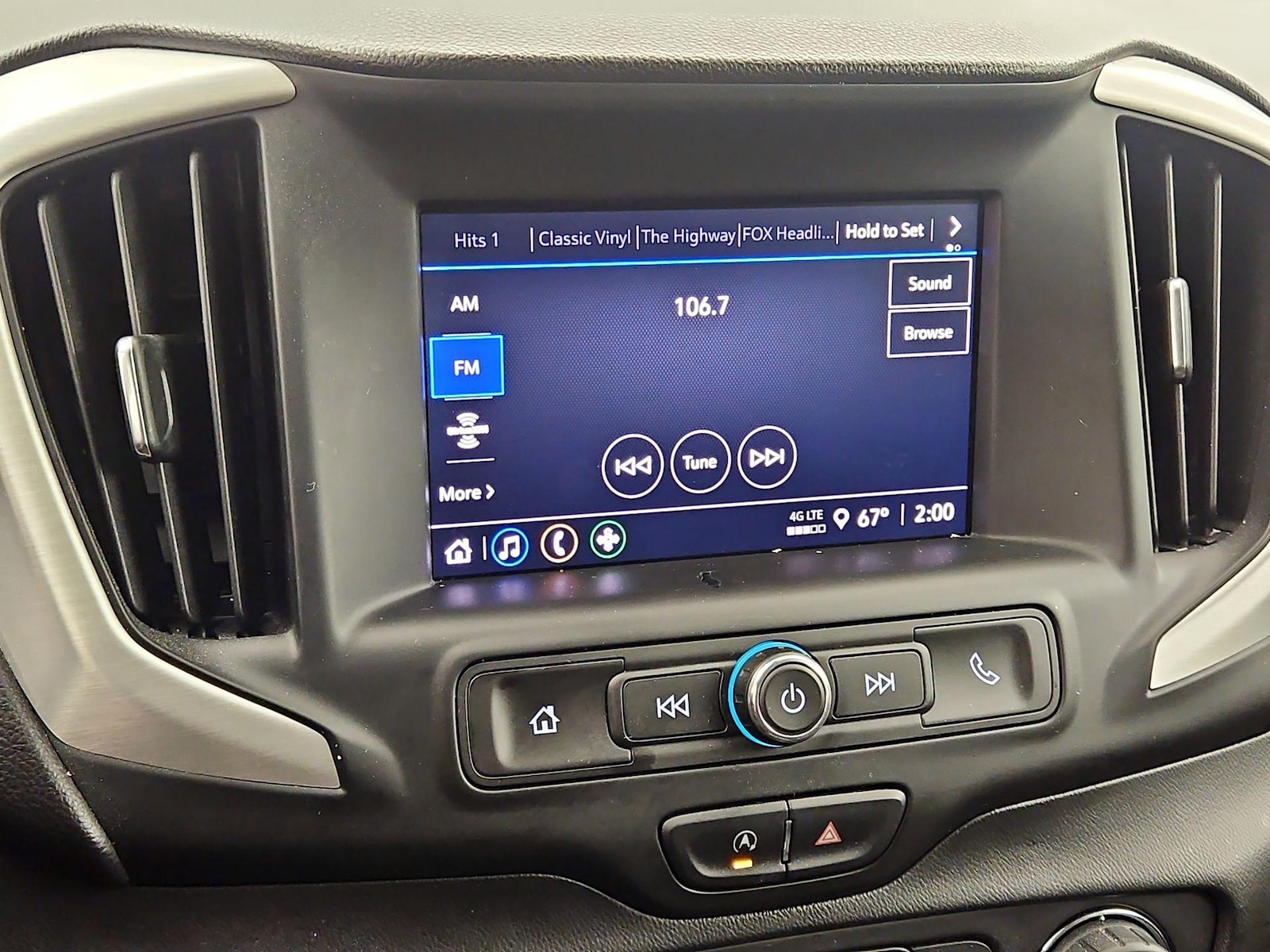 2022 GMC Terrain SLE - Photo 16