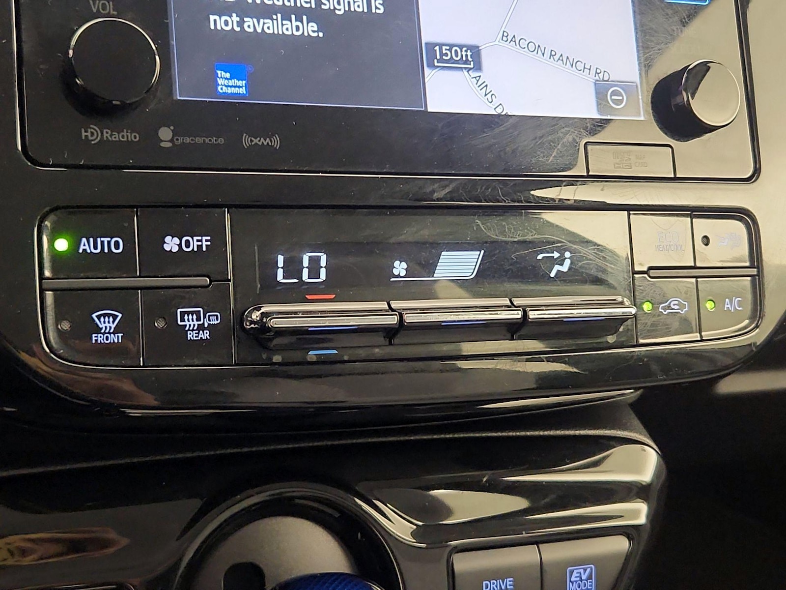 2017 Toyota Prius Three - Photo 17