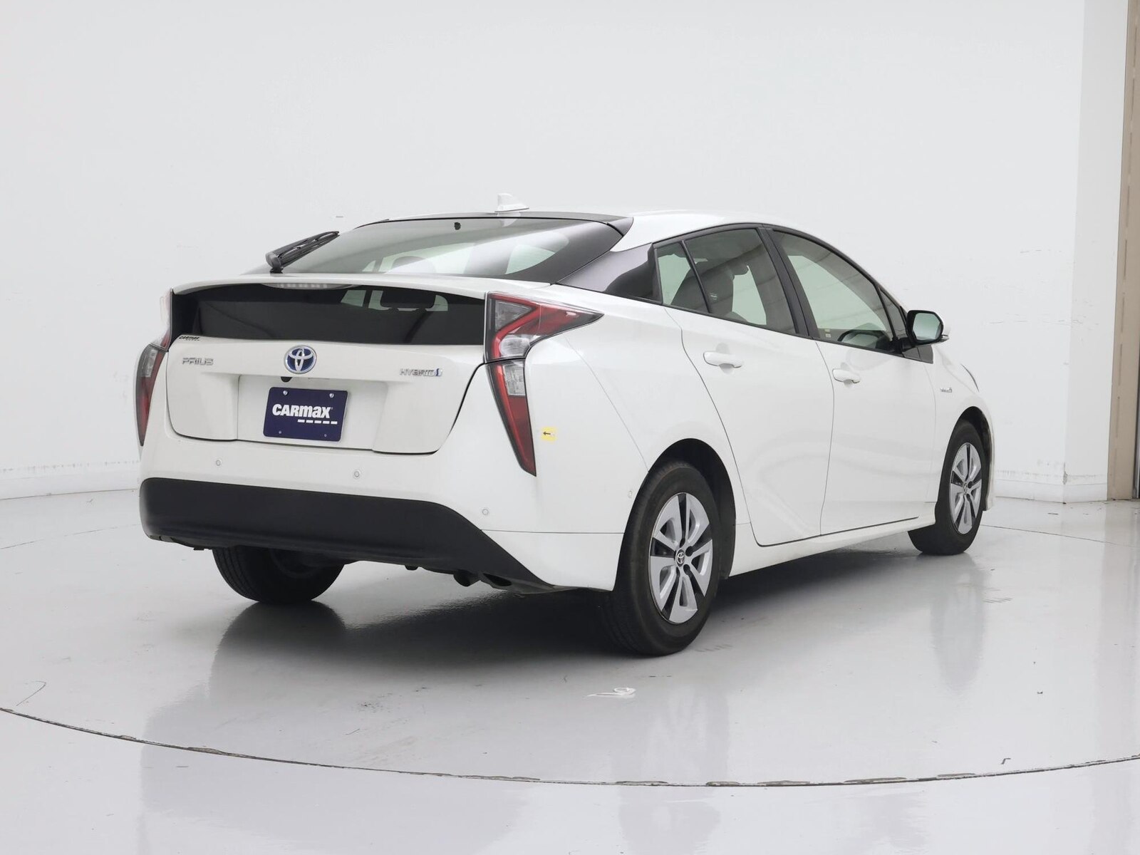 2017 Toyota Prius Three - Photo 9