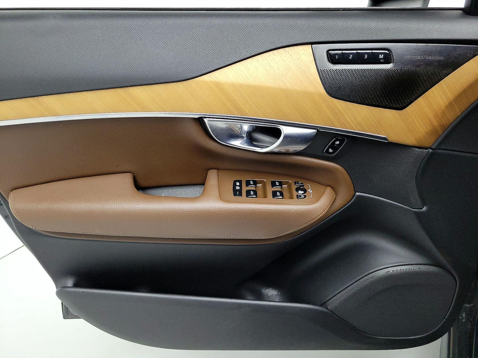 2021 Volvo XC90 Momentum - Photo 13
