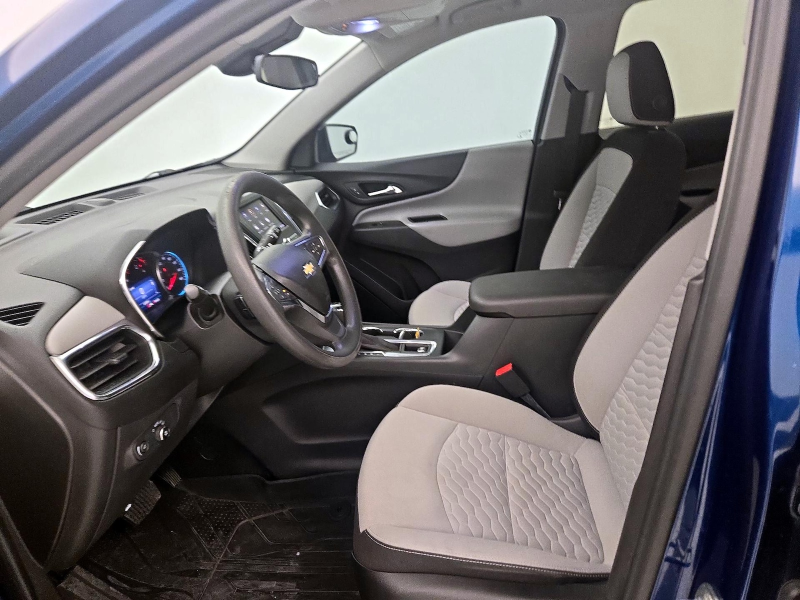 2020 Chevrolet Equinox LT - Photo 12